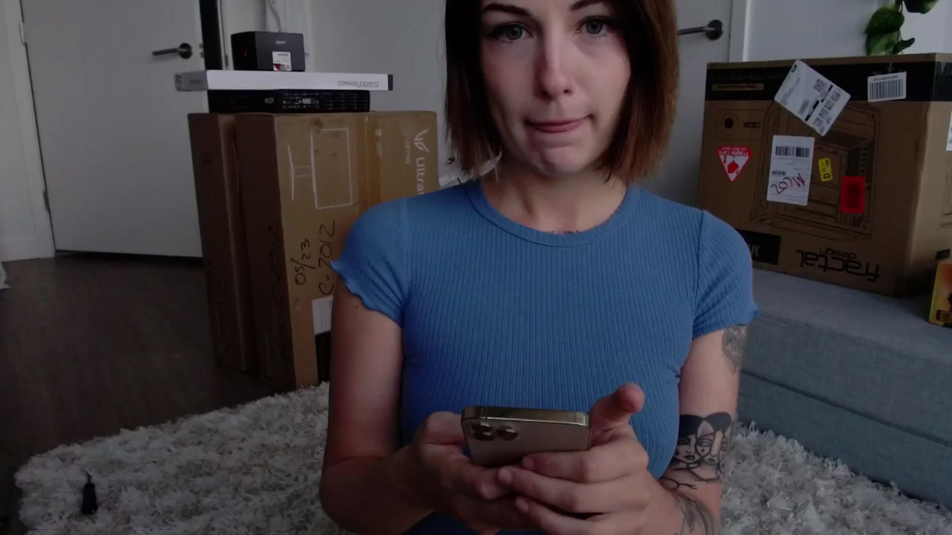 Gallery image thumbnail from cuteholly's myfreecams stream on, 05/28/2024, 20:46 image 1 of 20