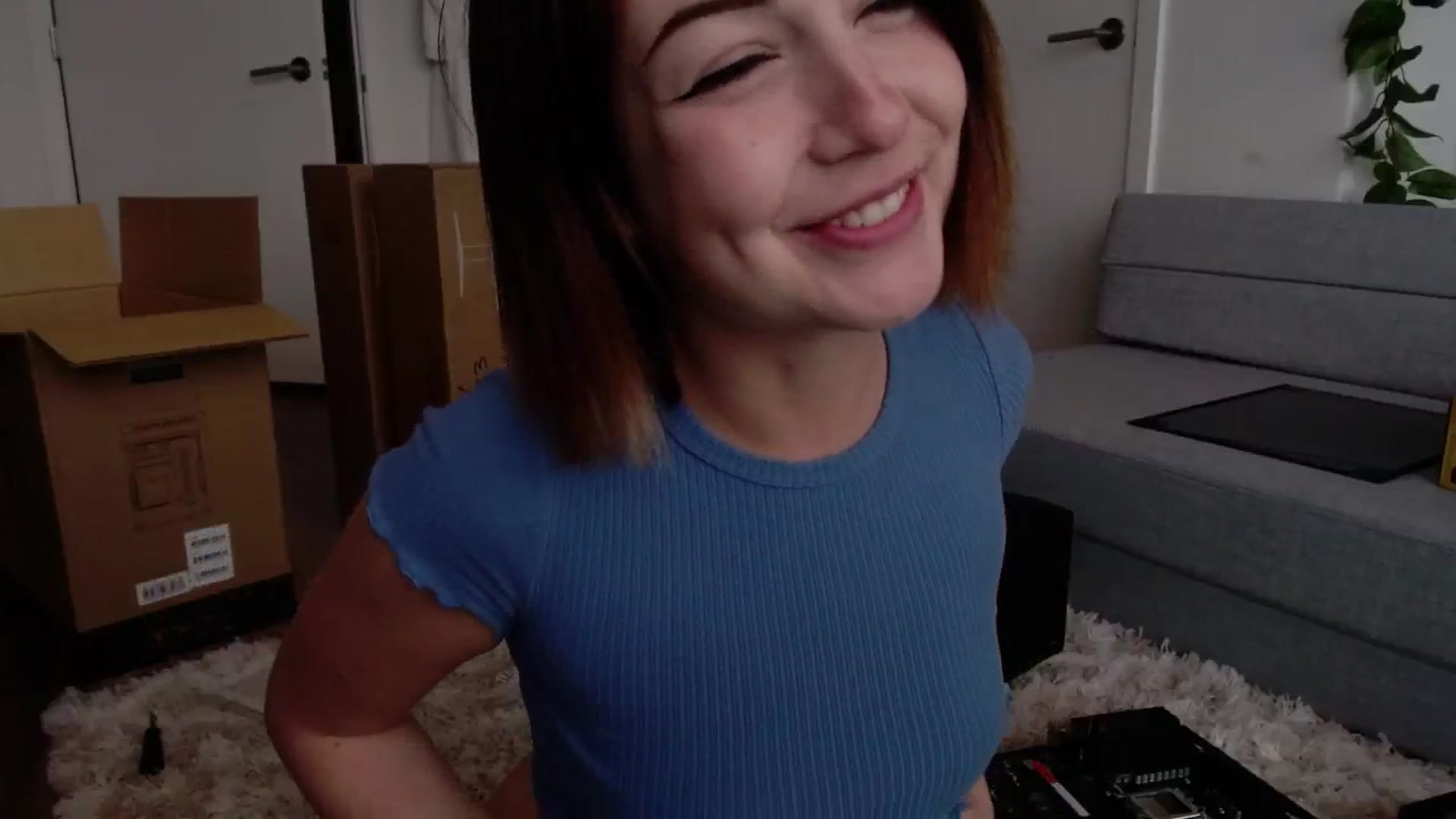 Gallery image thumbnail from cuteholly's myfreecams stream on, 05/28/2024, 20:46 image 11 of 20
