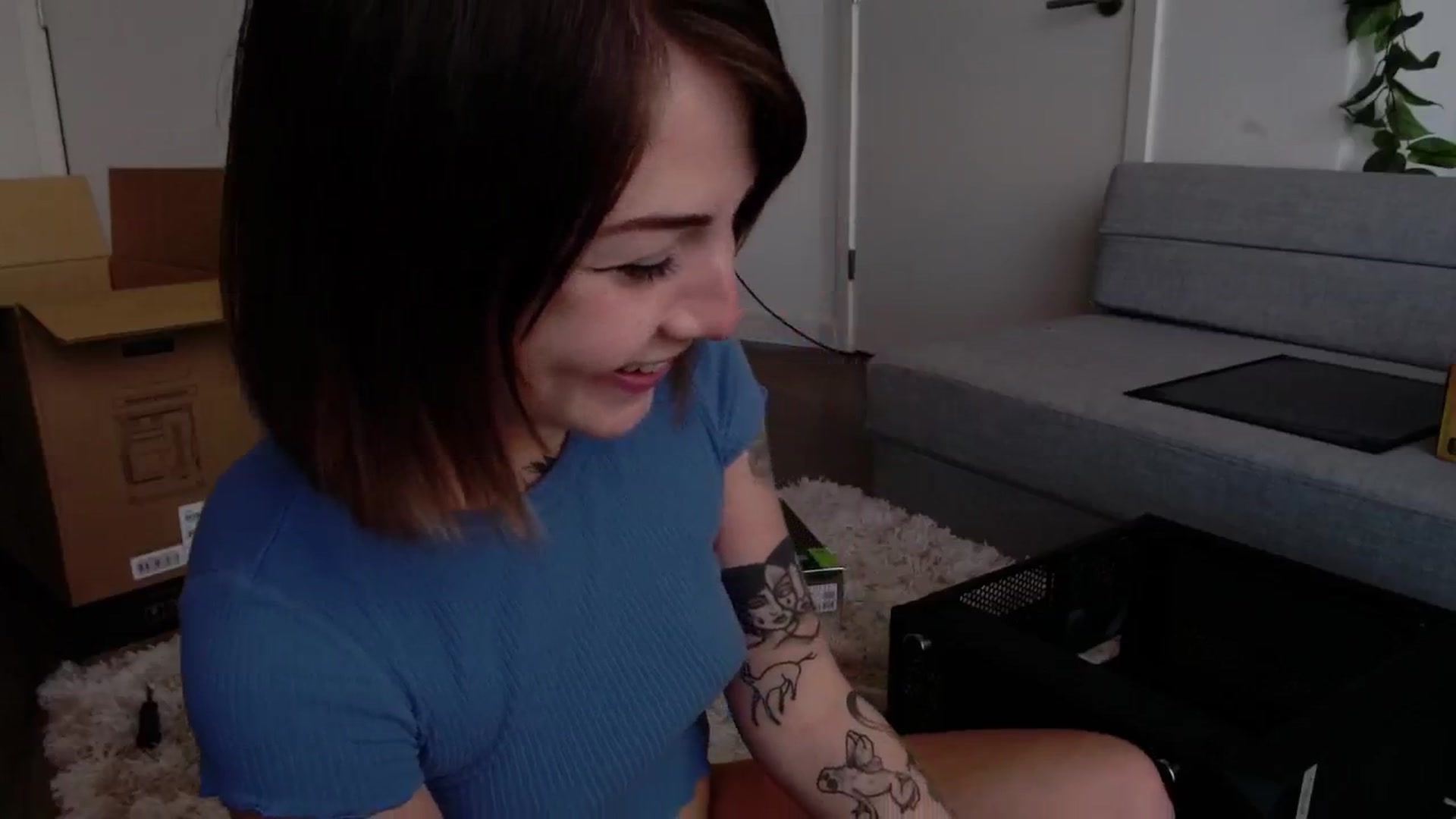 Gallery image thumbnail from cuteholly's myfreecams stream on, 05/28/2024, 20:46 image 7 of 20
