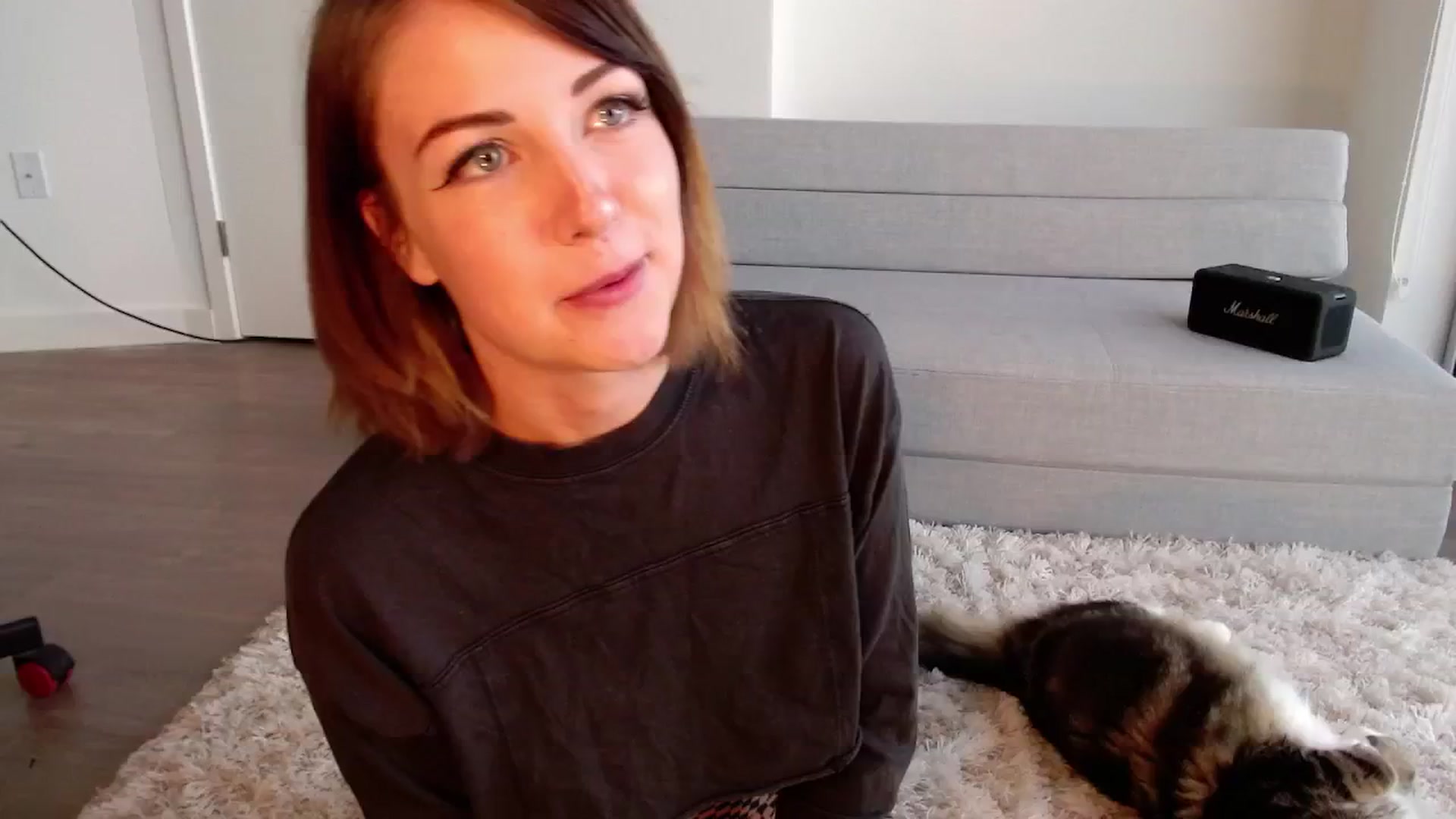Gallery image thumbnail from cuteholly's myfreecams stream on, 06/20/2024, 23:46 image 9 of 20
