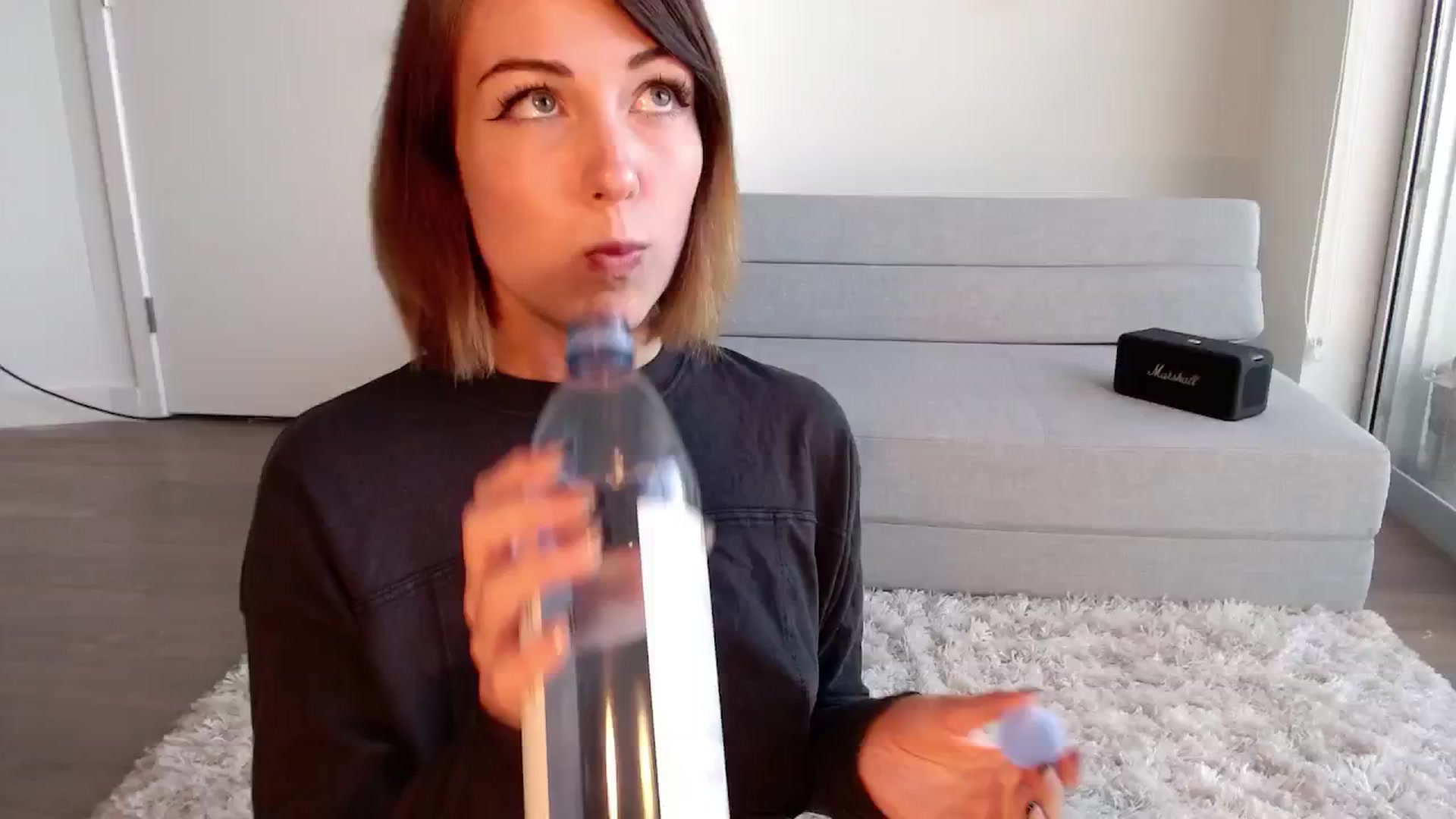 Gallery image thumbnail from cuteholly's myfreecams stream on, 06/20/2024, 23:46 image 1 of 20