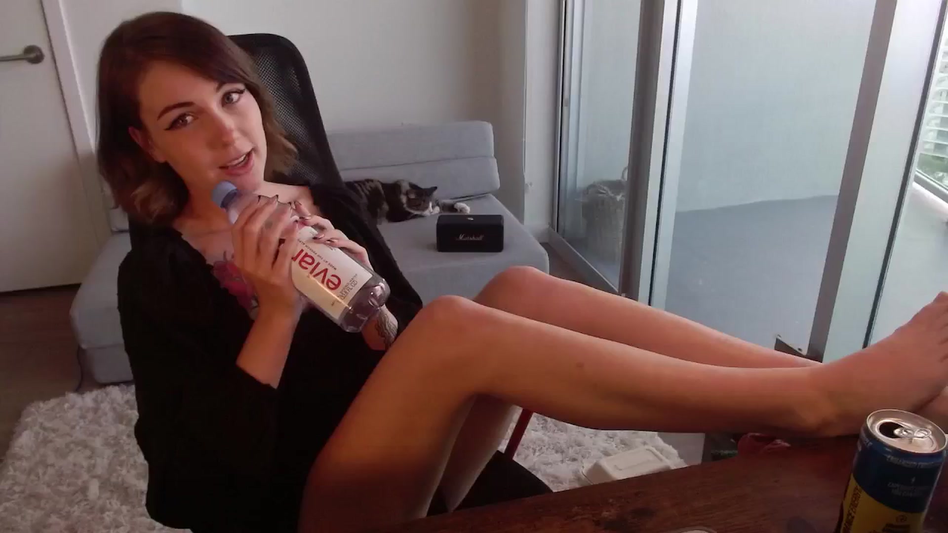 Gallery image thumbnail from cuteholly's myfreecams stream on, 06/24/2024, 23:17 image 11 of 20