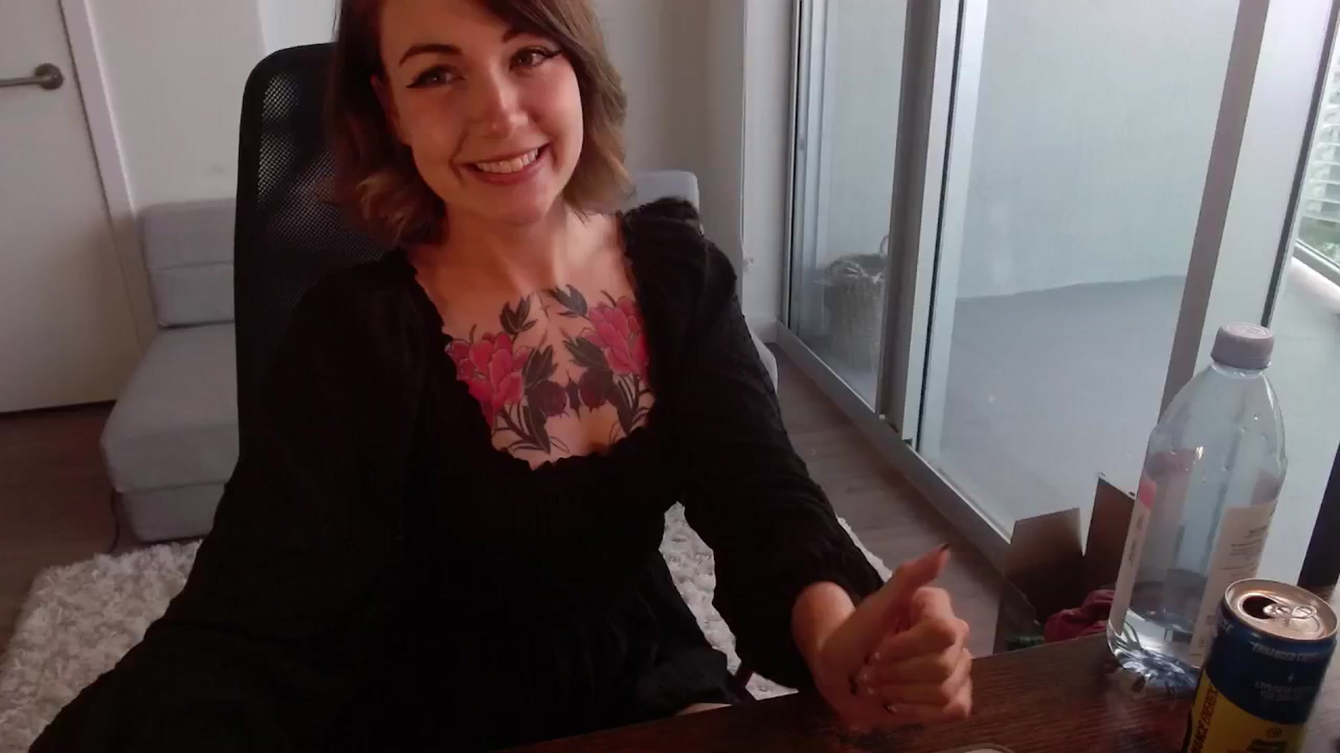 Gallery image thumbnail from cuteholly's myfreecams stream on, 06/24/2024, 23:17 image 12 of 20