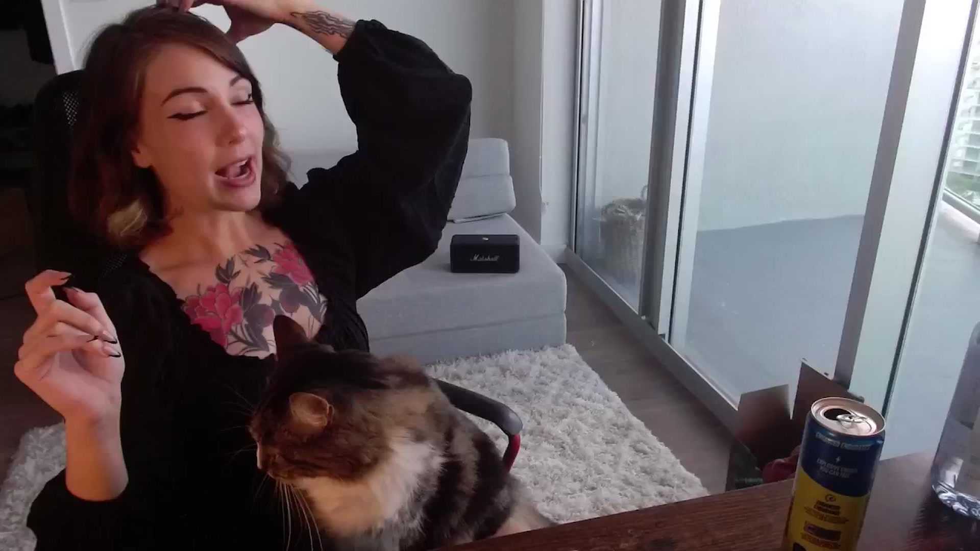 Gallery image thumbnail from cuteholly's myfreecams stream on, 06/24/2024, 23:17 image 3 of 20