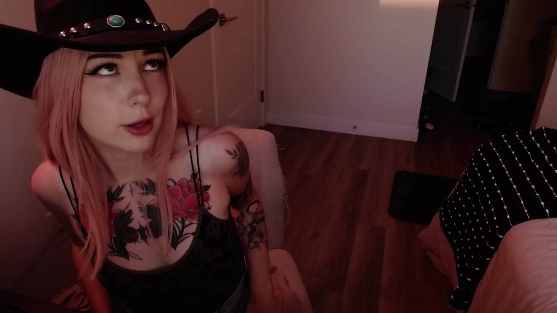 Gallery image thumbnail from cuteholly's myfreecams stream on, 07/08/2024, 04:13 image 11 of 20