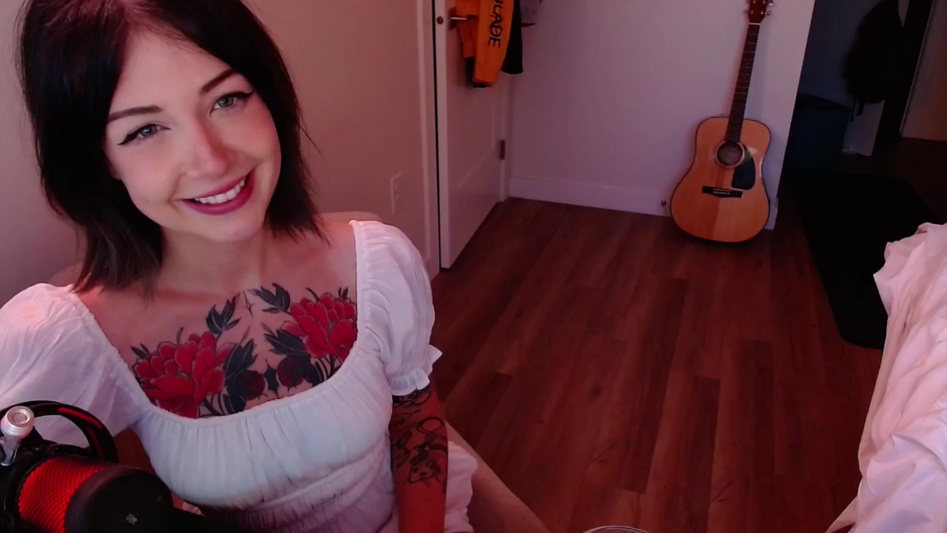 Gallery image thumbnail from cuteholly's myfreecams stream on, 07/15/2024, 03:55 image 19 of 20