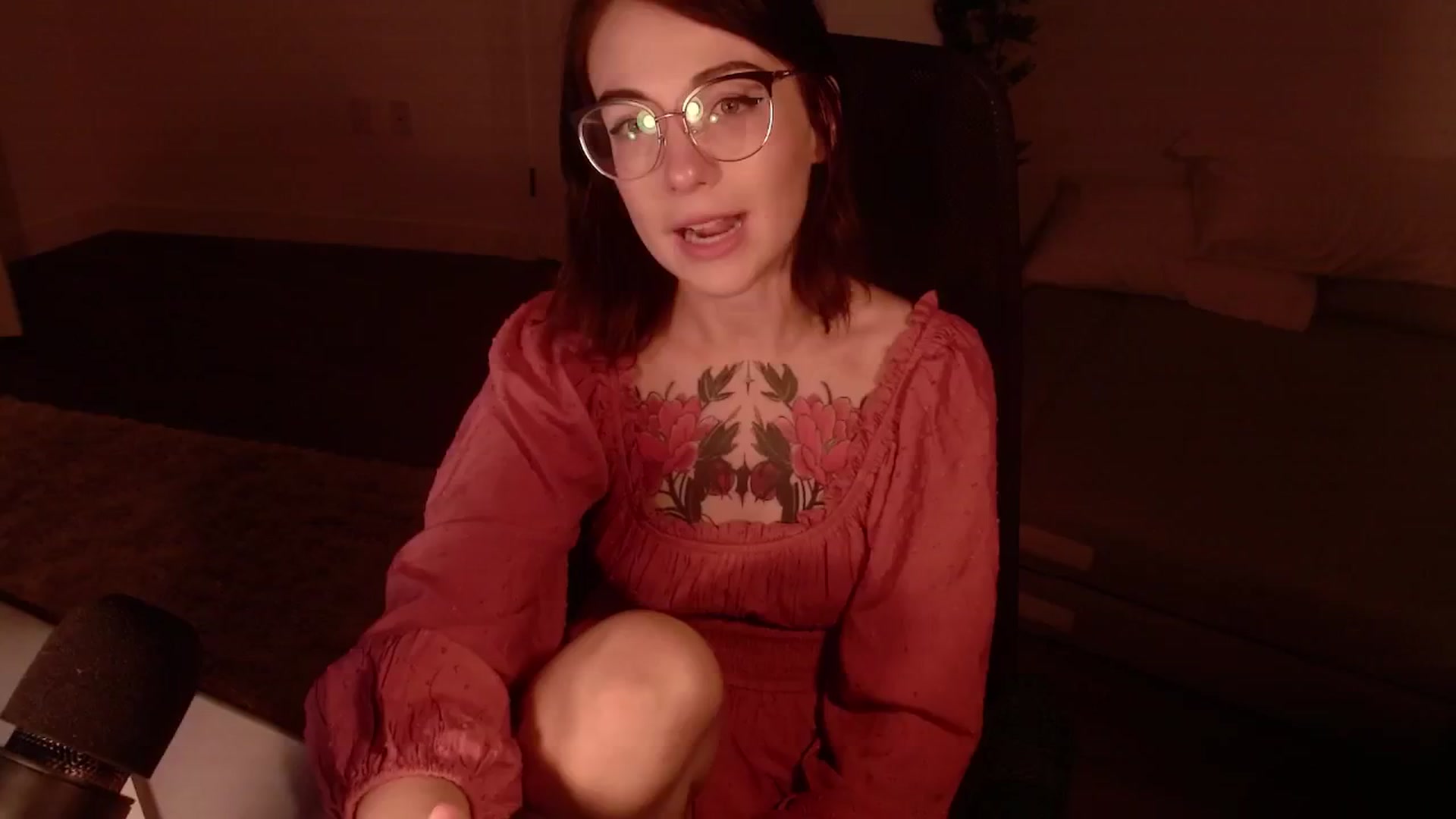 Gallery image thumbnail from cuteholly's myfreecams stream on, 10/02/2024, 01:59 image 19 of 20