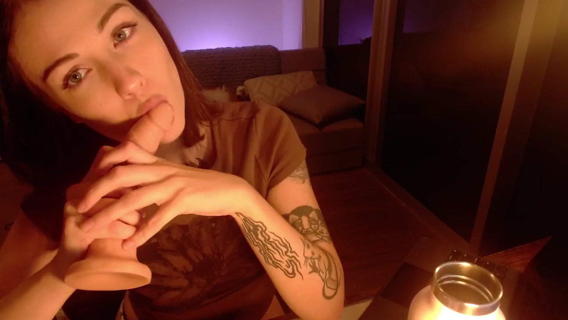 Gallery image thumbnail from cuteholly's myfreecams stream on, 10/15/2024, 23:31 image 18 of 20