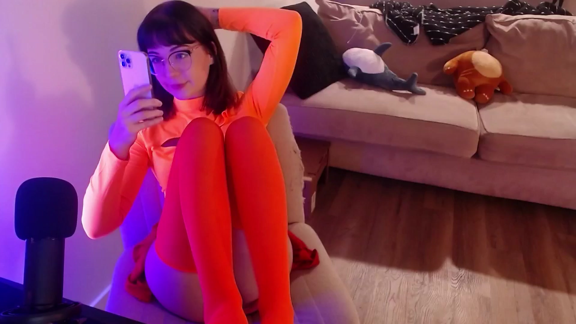 Gallery image thumbnail from cuteholly's myfreecams stream on, 11/01/2024, 02:48 image 8 of 20