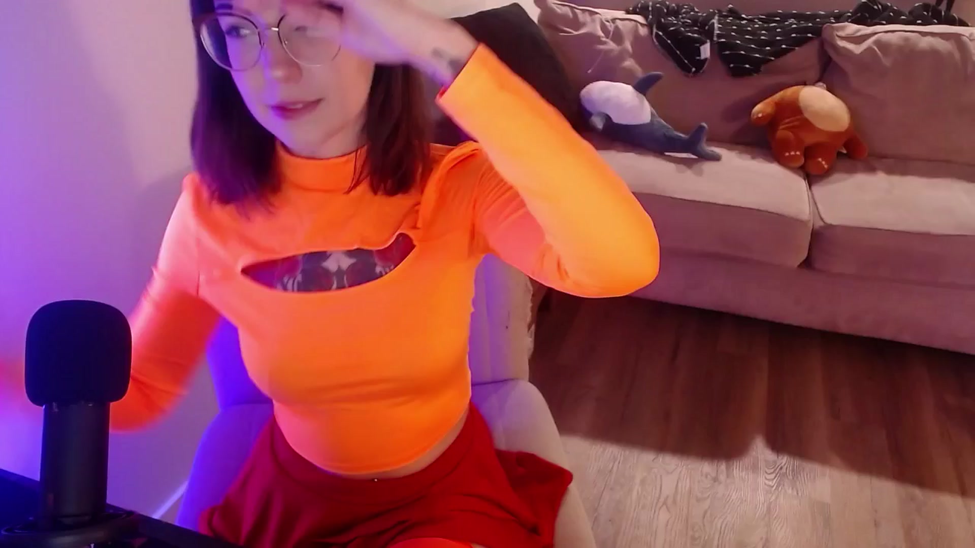 Gallery image thumbnail from cuteholly's myfreecams stream on, 11/01/2024, 02:48 image 6 of 20