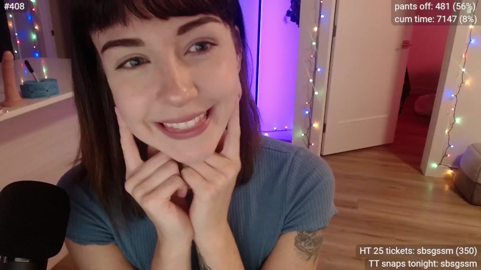 Gallery image thumbnail from cuteholly's myfreecams stream on, 11/07/2024, 04:08 image 18 of 20