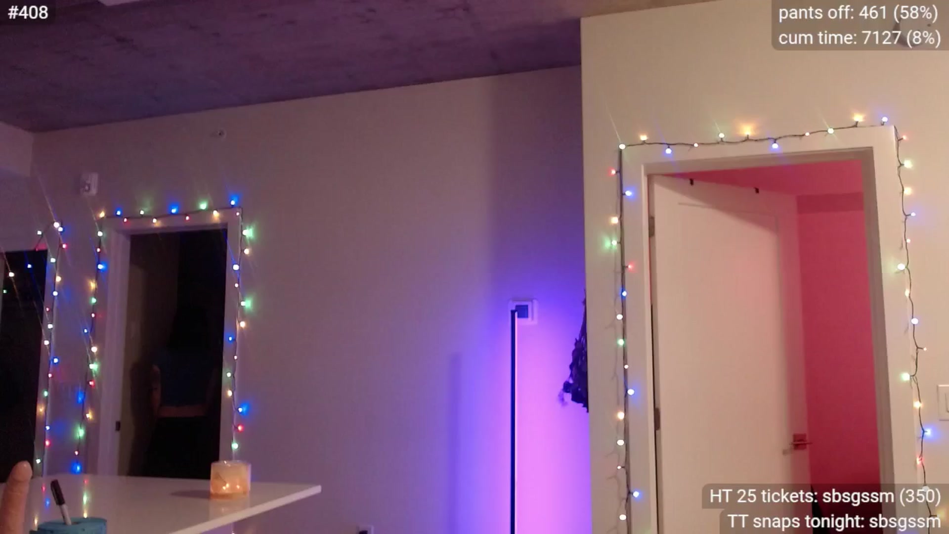 Gallery image thumbnail from cuteholly's myfreecams stream on, 11/07/2024, 05:40 image 8 of 20