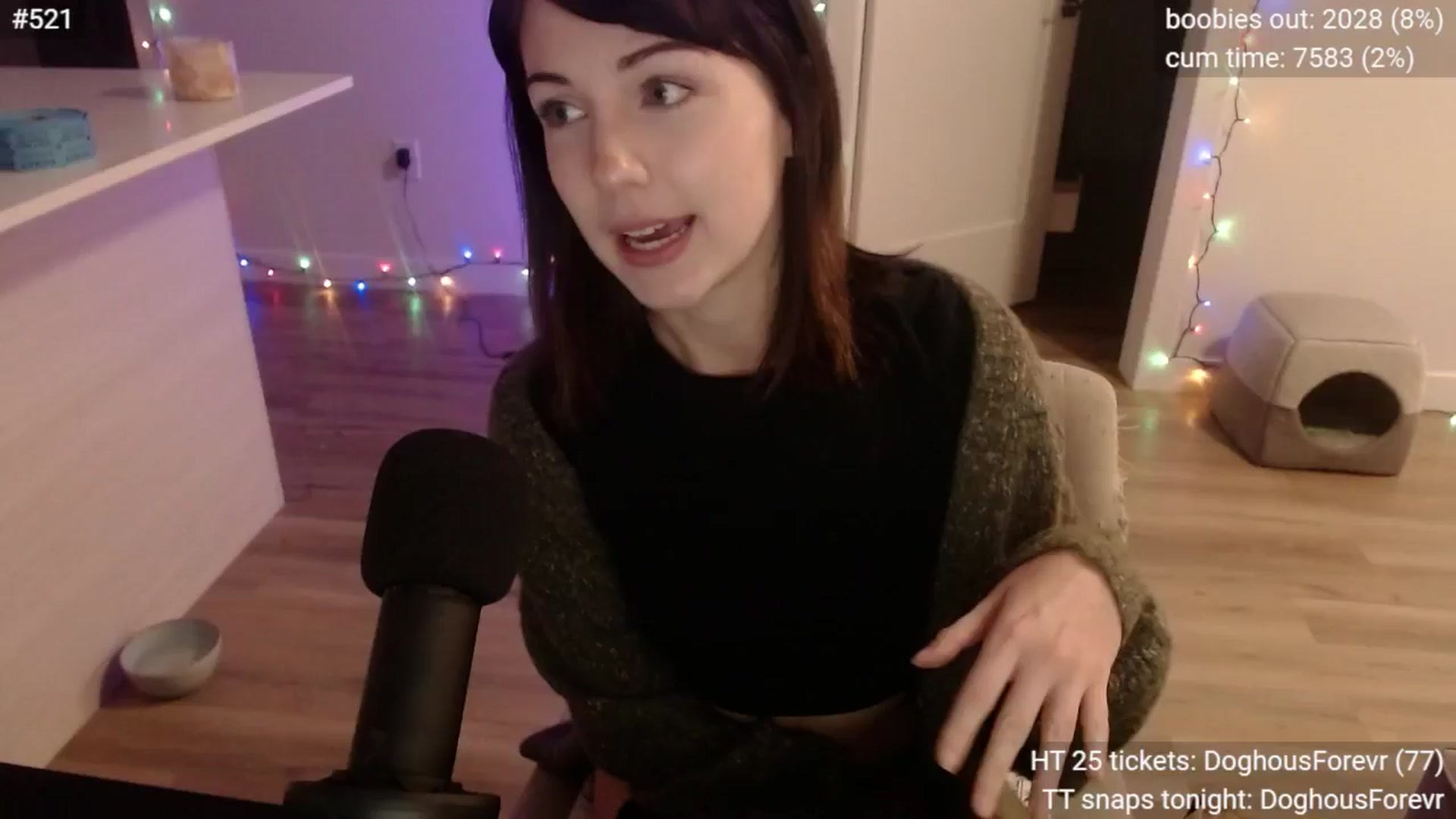 Gallery image thumbnail from cuteholly's myfreecams stream on, 11/12/2024, 11:57 image 6 of 20