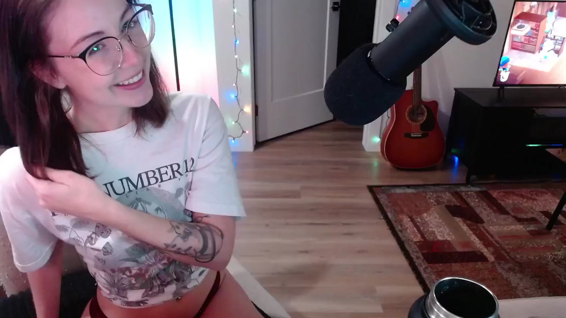 Gallery image thumbnail from cuteholly's myfreecams stream on, 12/17/2024, 06:14 image 2 of 20