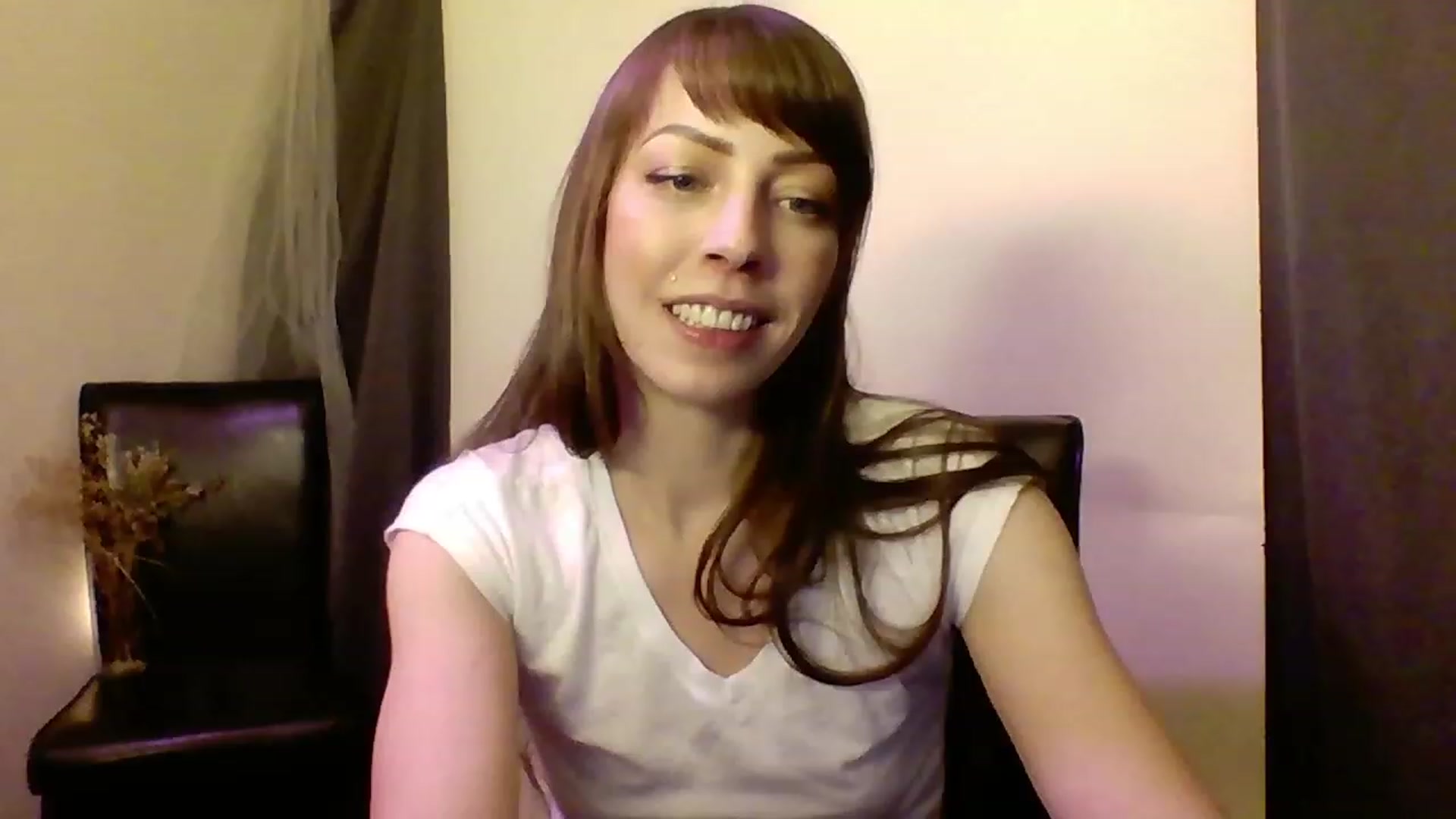 Gallery image thumbnail from cutemuse's myfreecams stream on, 12/12/2022, 02:12 image 16 of 20