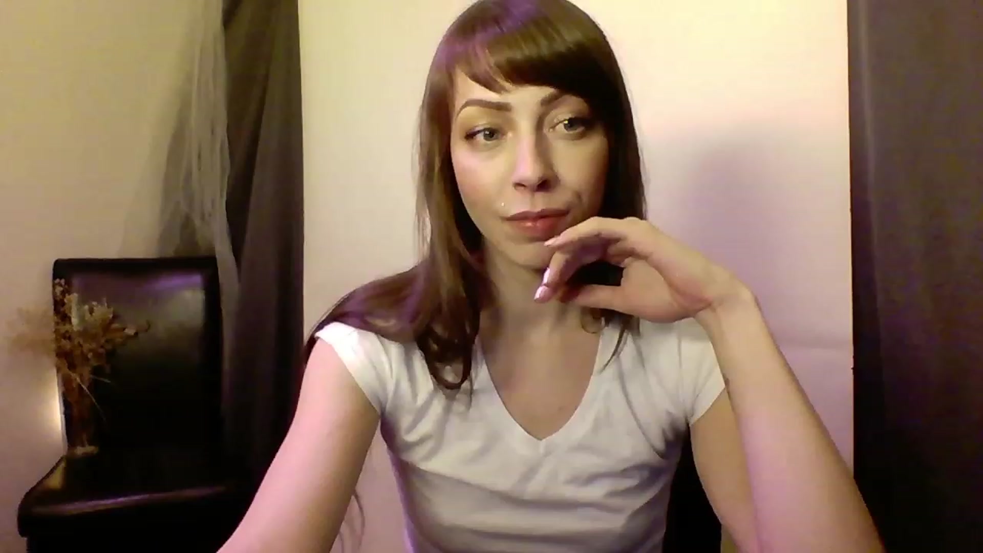 Gallery image thumbnail from cutemuse's myfreecams stream on, 12/12/2022, 02:12 image 3 of 20