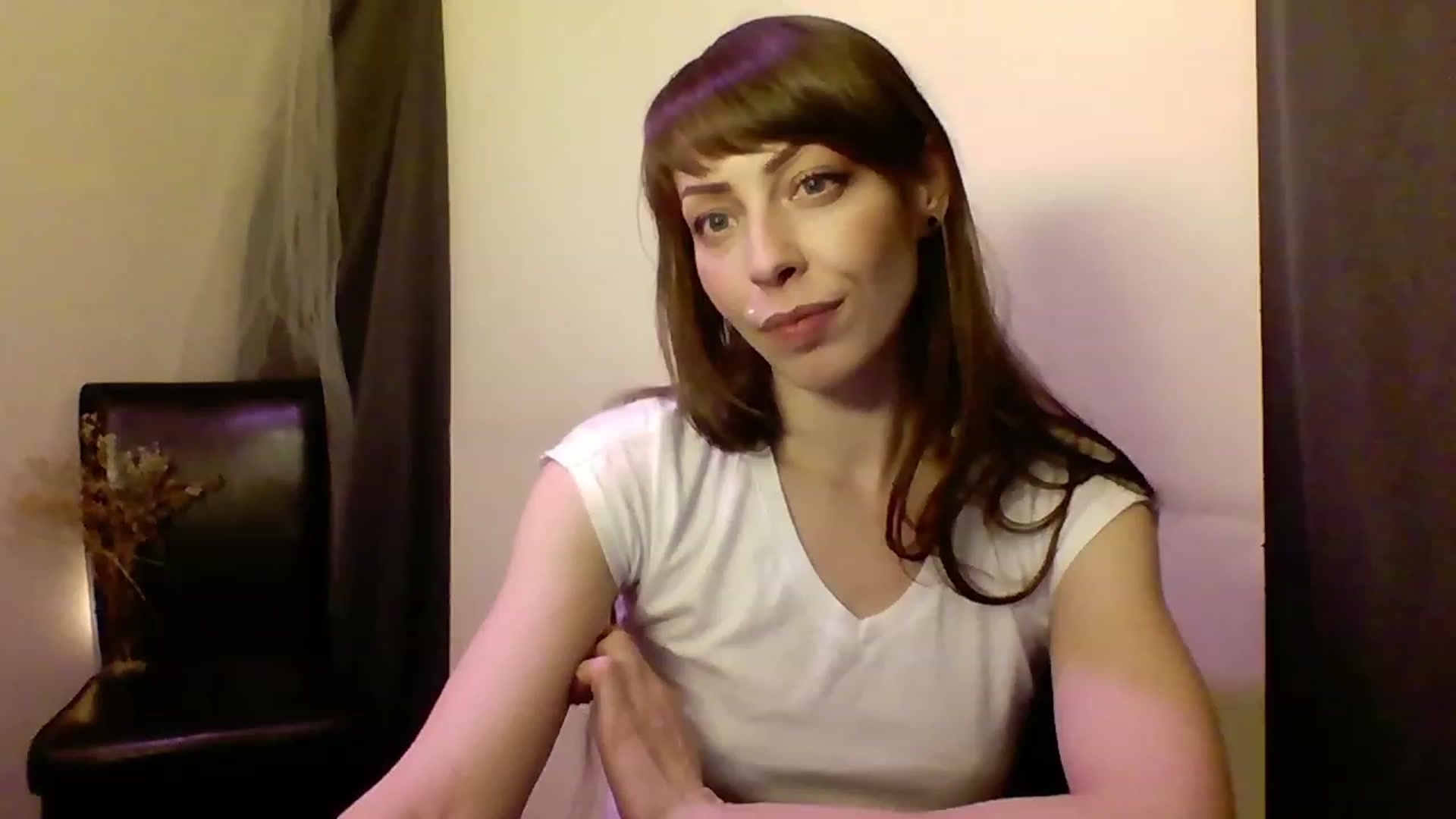 Gallery image thumbnail from cutemuse's myfreecams stream on, 12/12/2022, 02:12 image 15 of 20