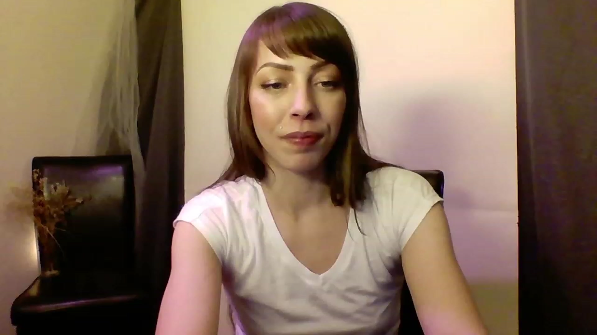 Gallery image thumbnail from cutemuse's myfreecams stream on, 12/12/2022, 02:12 image 11 of 20