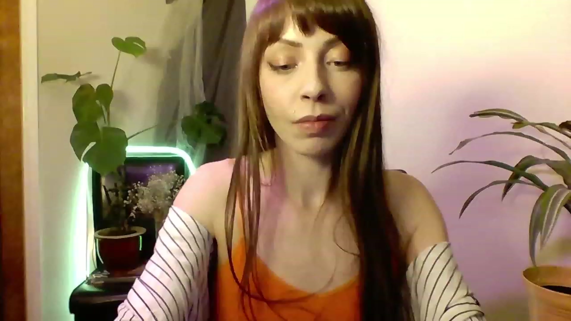 Gallery image thumbnail from cutemuse's myfreecams stream on, 12/14/2022, 22:39 image 19 of 20