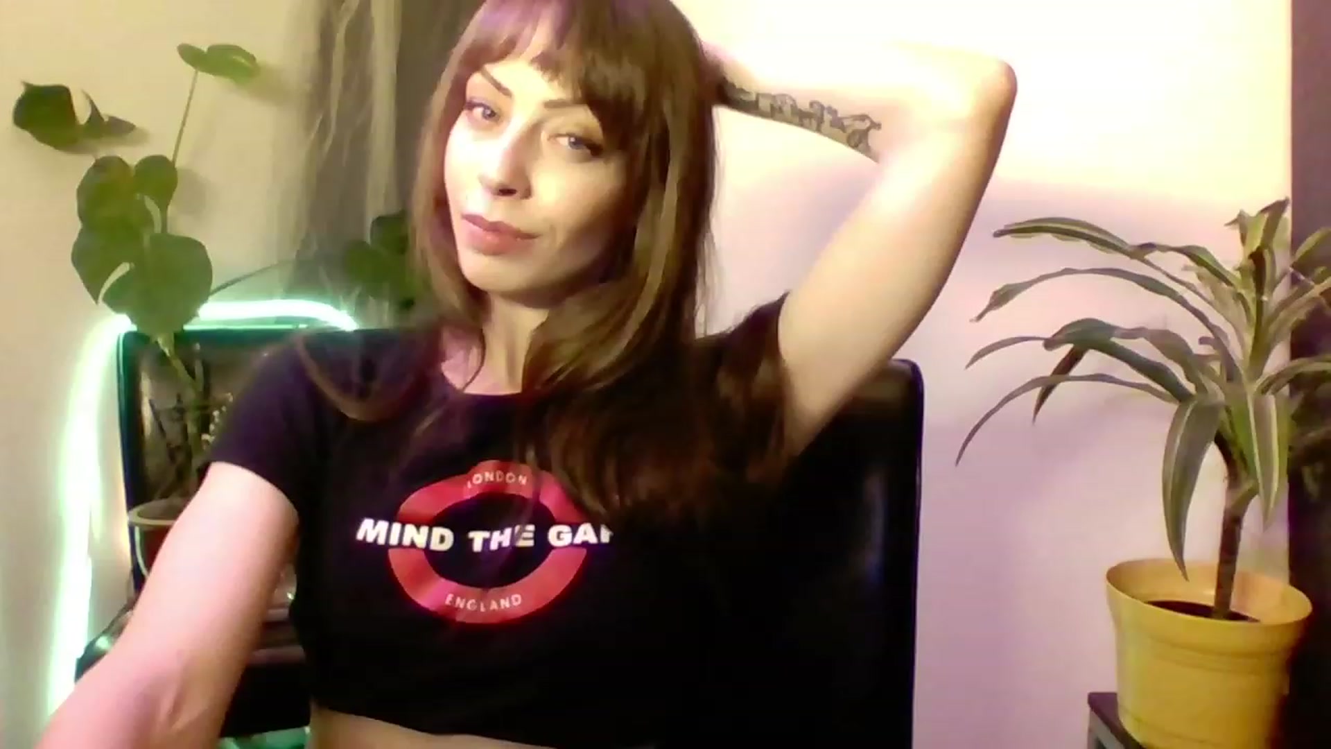 Gallery image thumbnail from cutemuse's myfreecams stream on, 12/15/2022, 04:33 image 3 of 20