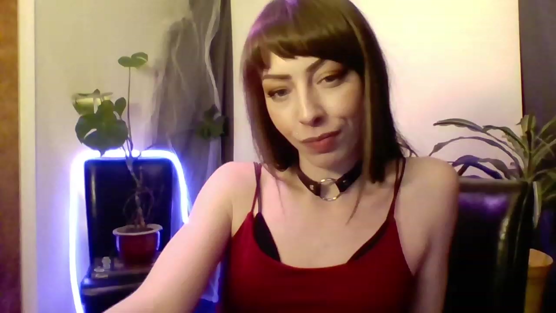 Gallery image thumbnail from cutemuse's myfreecams stream on, 12/17/2022, 23:52 image 1 of 20