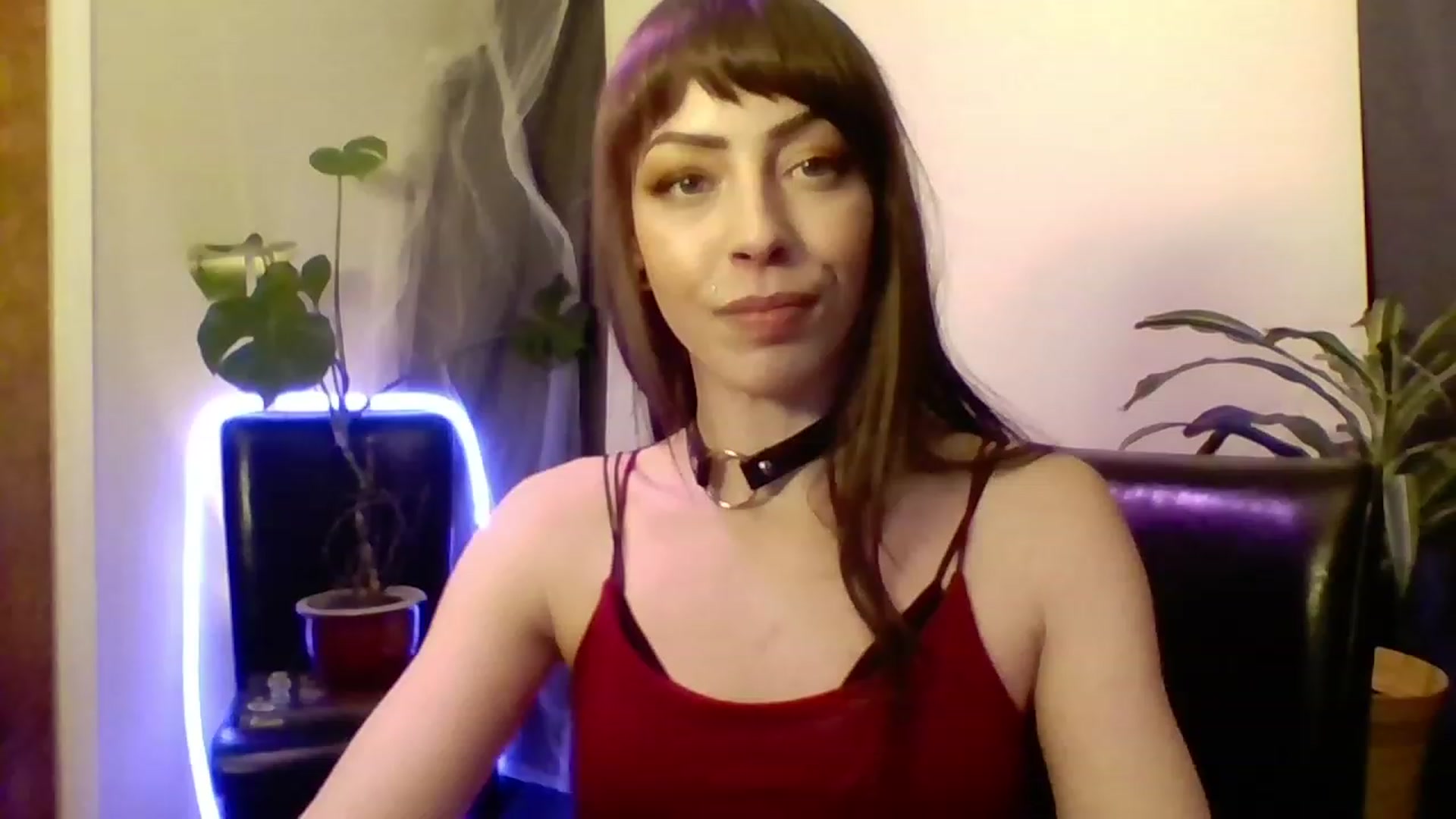 Gallery image thumbnail from cutemuse's myfreecams stream on, 12/17/2022, 23:52 image 20 of 20