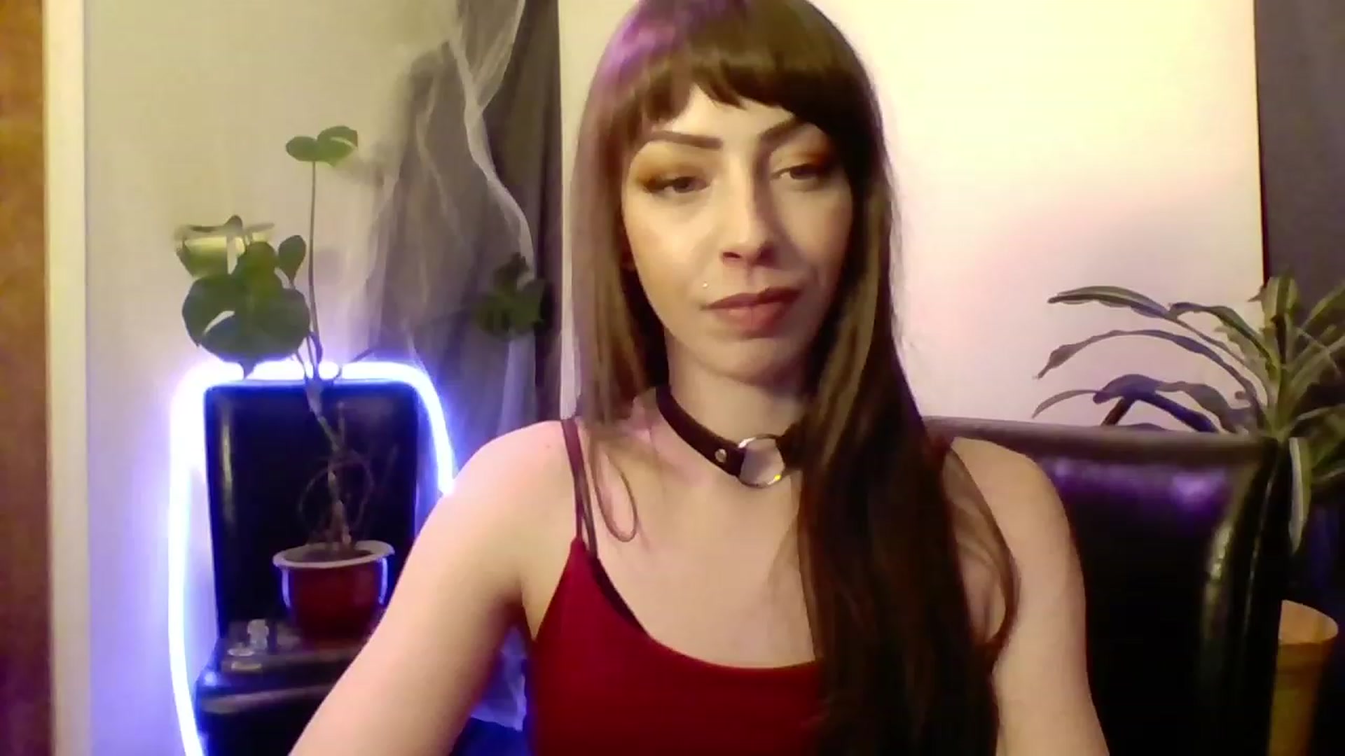 Gallery image thumbnail from cutemuse's myfreecams stream on, 12/17/2022, 23:52 image 16 of 20