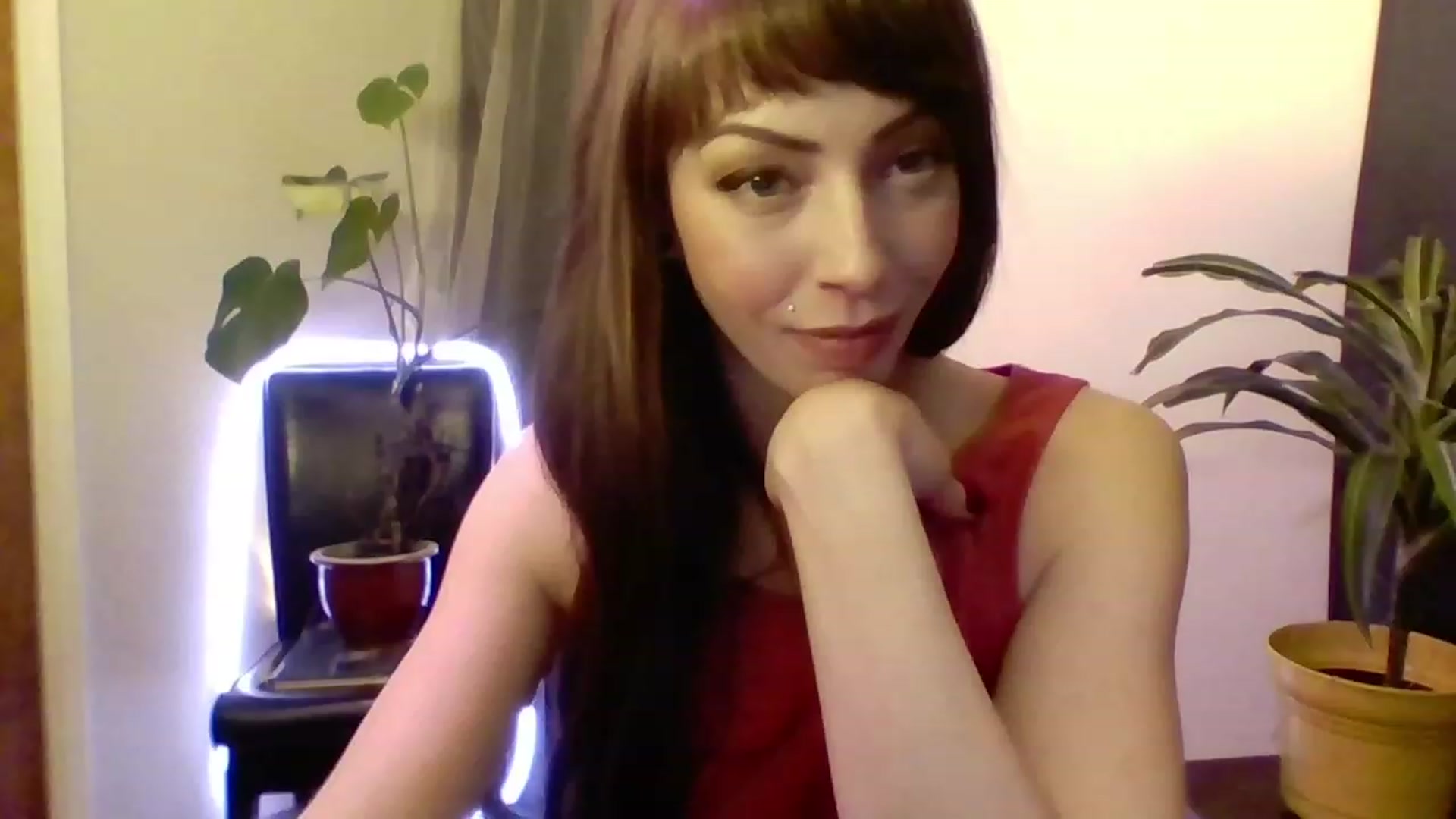 Gallery image thumbnail from cutemuse's myfreecams stream on, 12/31/2022, 02:41 image 6 of 20