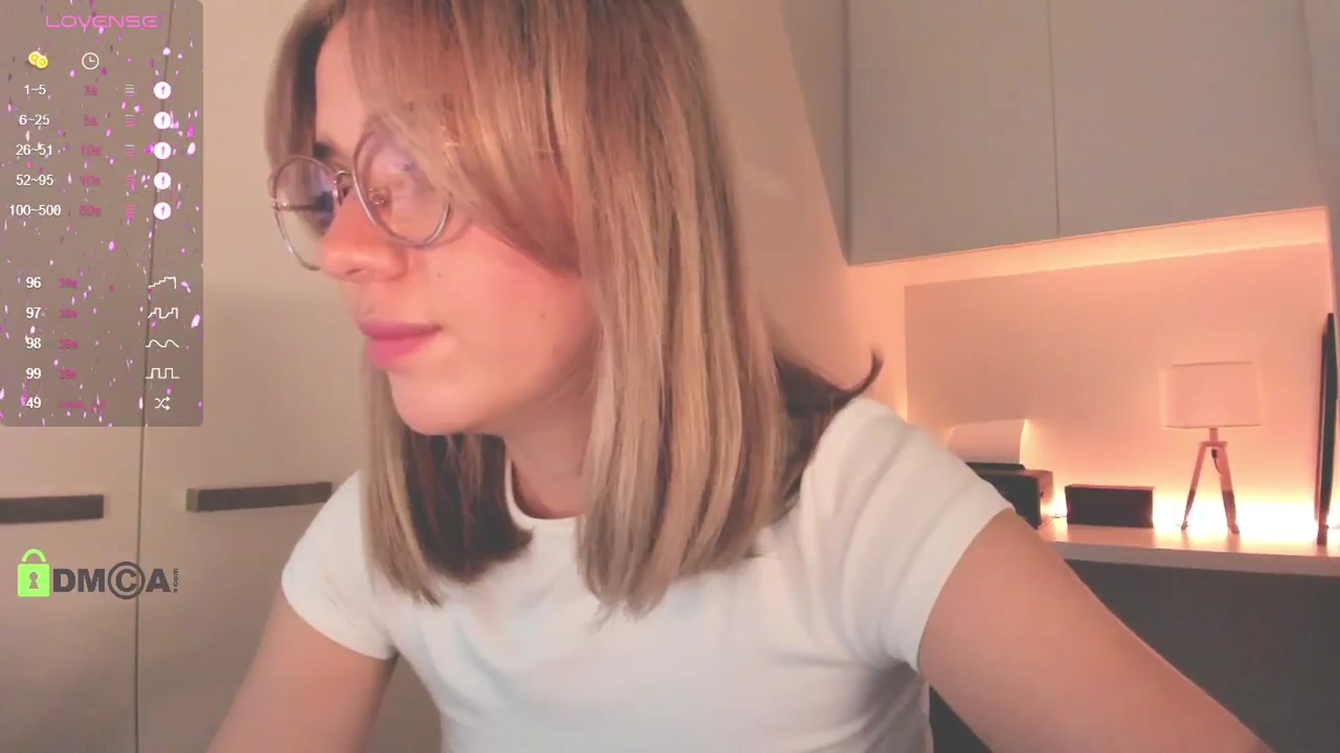 Gallery image thumbnail from cutiee's myfreecams stream on, 03/27/2025, 05:52 image 12 of 20