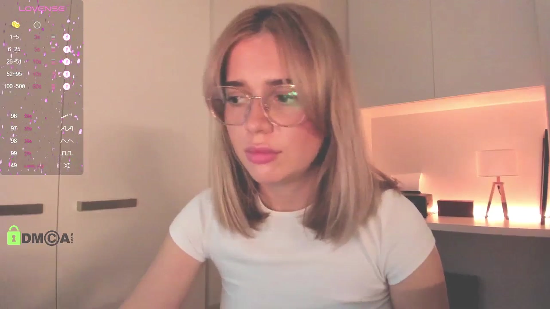 Gallery image thumbnail from cutiee's myfreecams stream on, 03/27/2025, 05:52 image 11 of 20