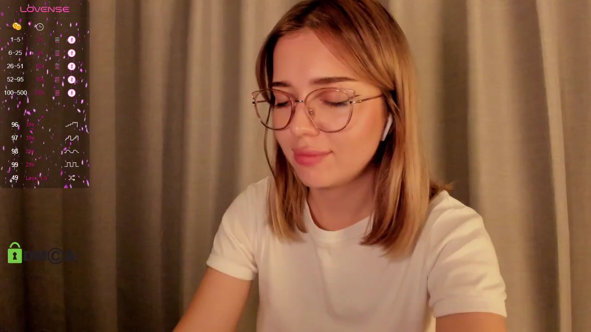 Gallery image thumbnail from cutiee's myfreecams stream on, 03/30/2025, 10:07 image 18 of 20