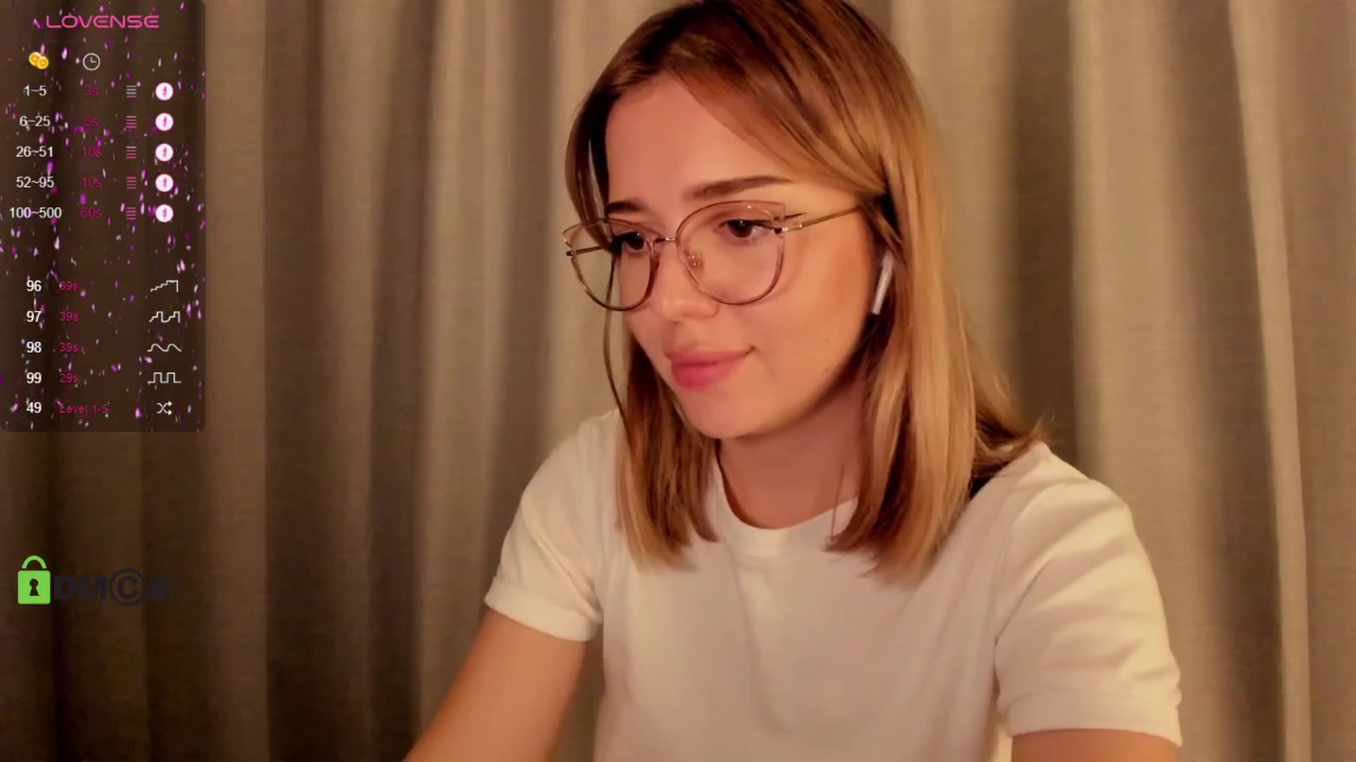 Gallery image thumbnail from cutiee's myfreecams stream on, 03/30/2025, 10:07 image 16 of 20