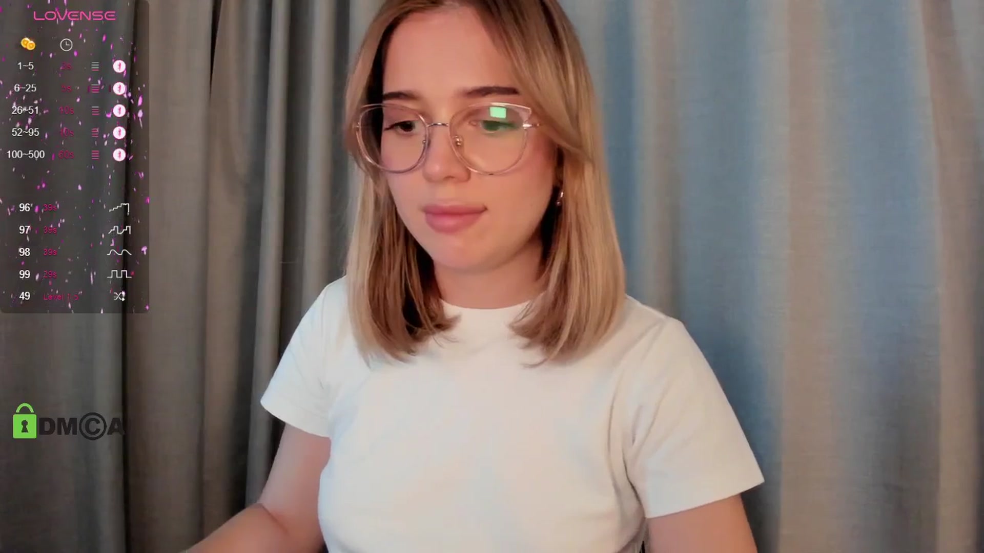 Gallery image thumbnail from cutiee's myfreecams stream on, 03/31/2025, 08:13 image 17 of 20