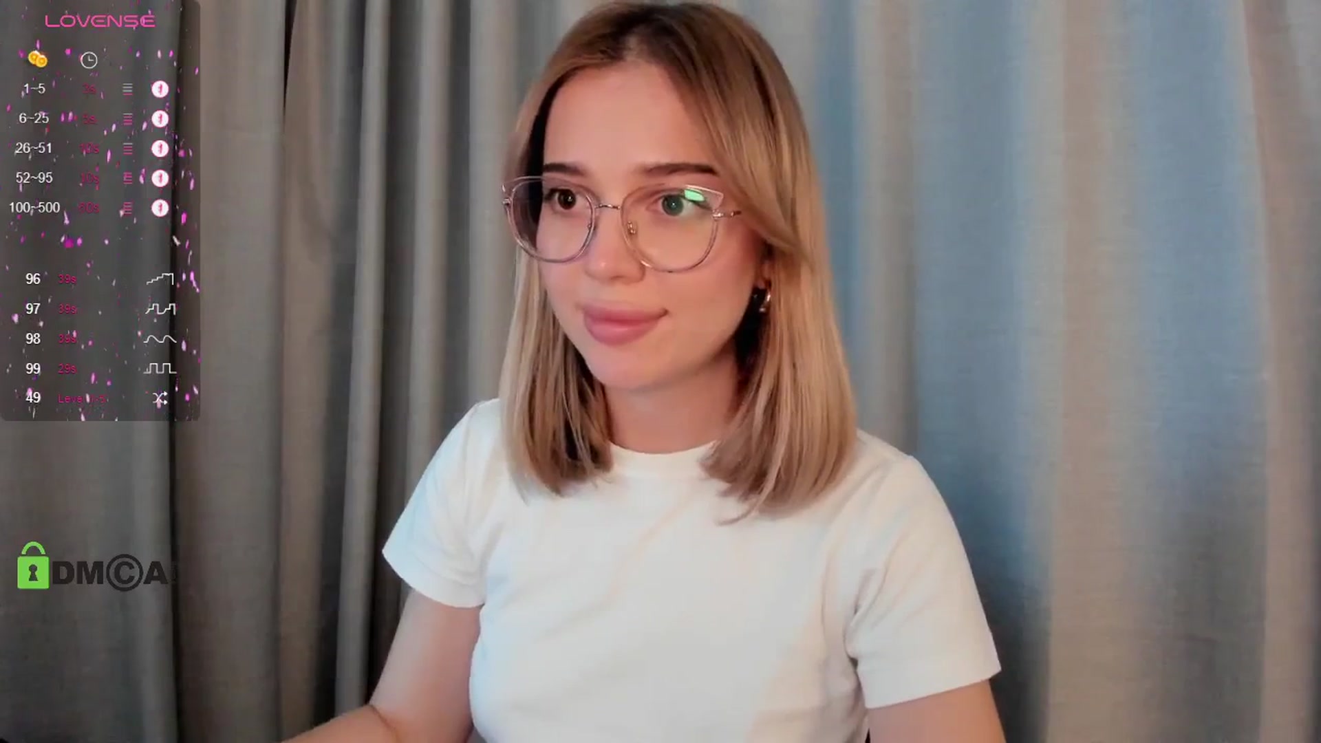 Gallery image thumbnail from cutiee's myfreecams stream on, 03/31/2025, 08:13 image 12 of 20