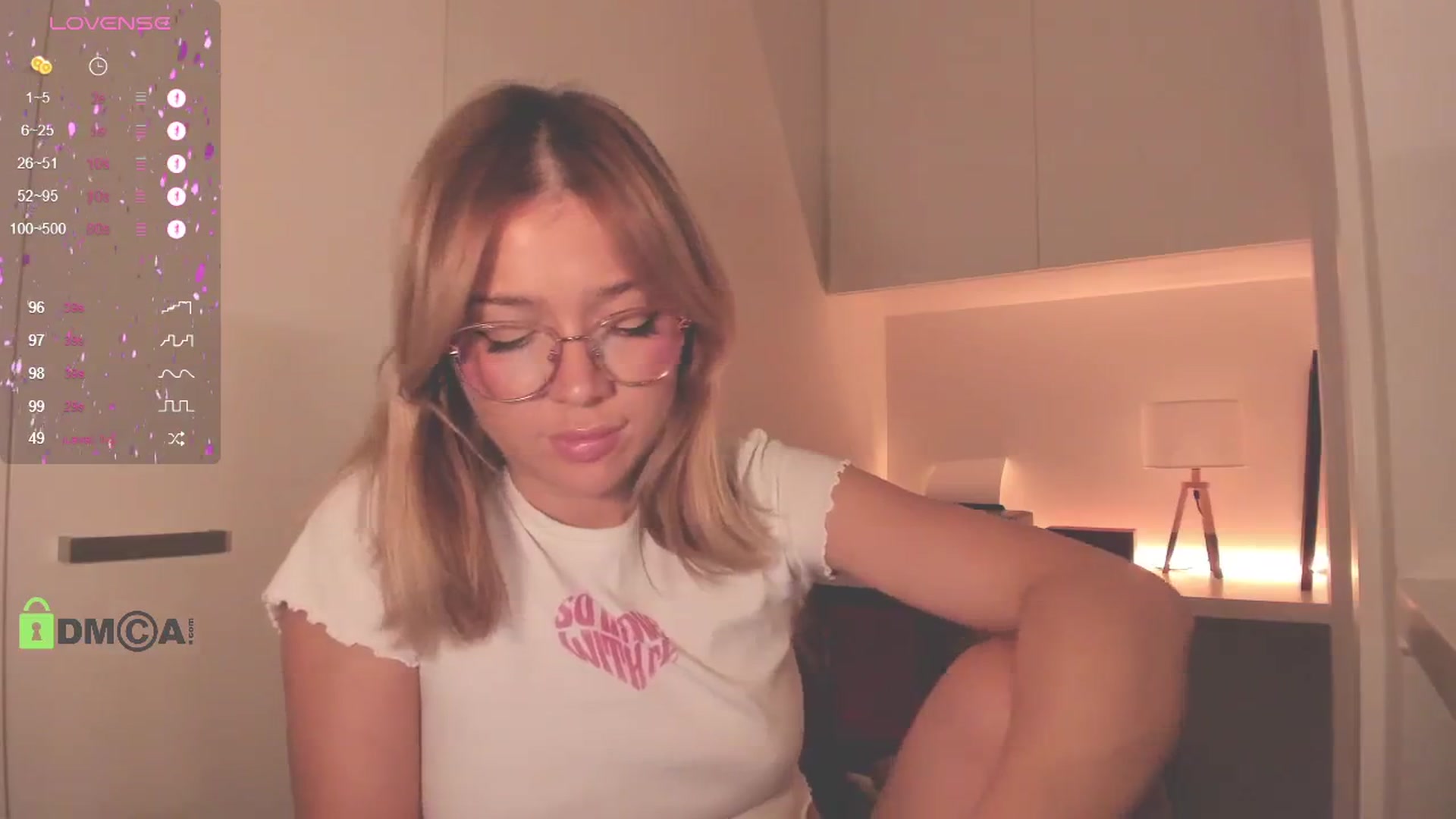 Gallery image thumbnail from cutiee's myfreecams stream on, 04/09/2025, 11:07 image 10 of 20