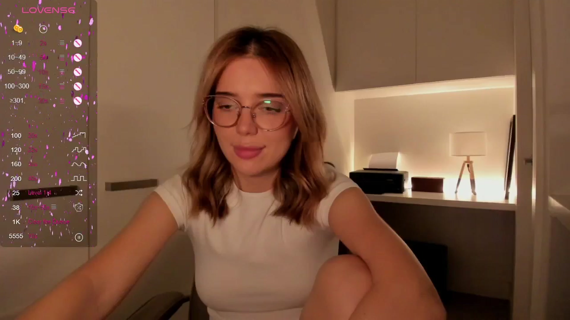 Gallery image thumbnail from cutiee's myfreecams stream on, 04/23/2025, 11:37 image 4 of 20