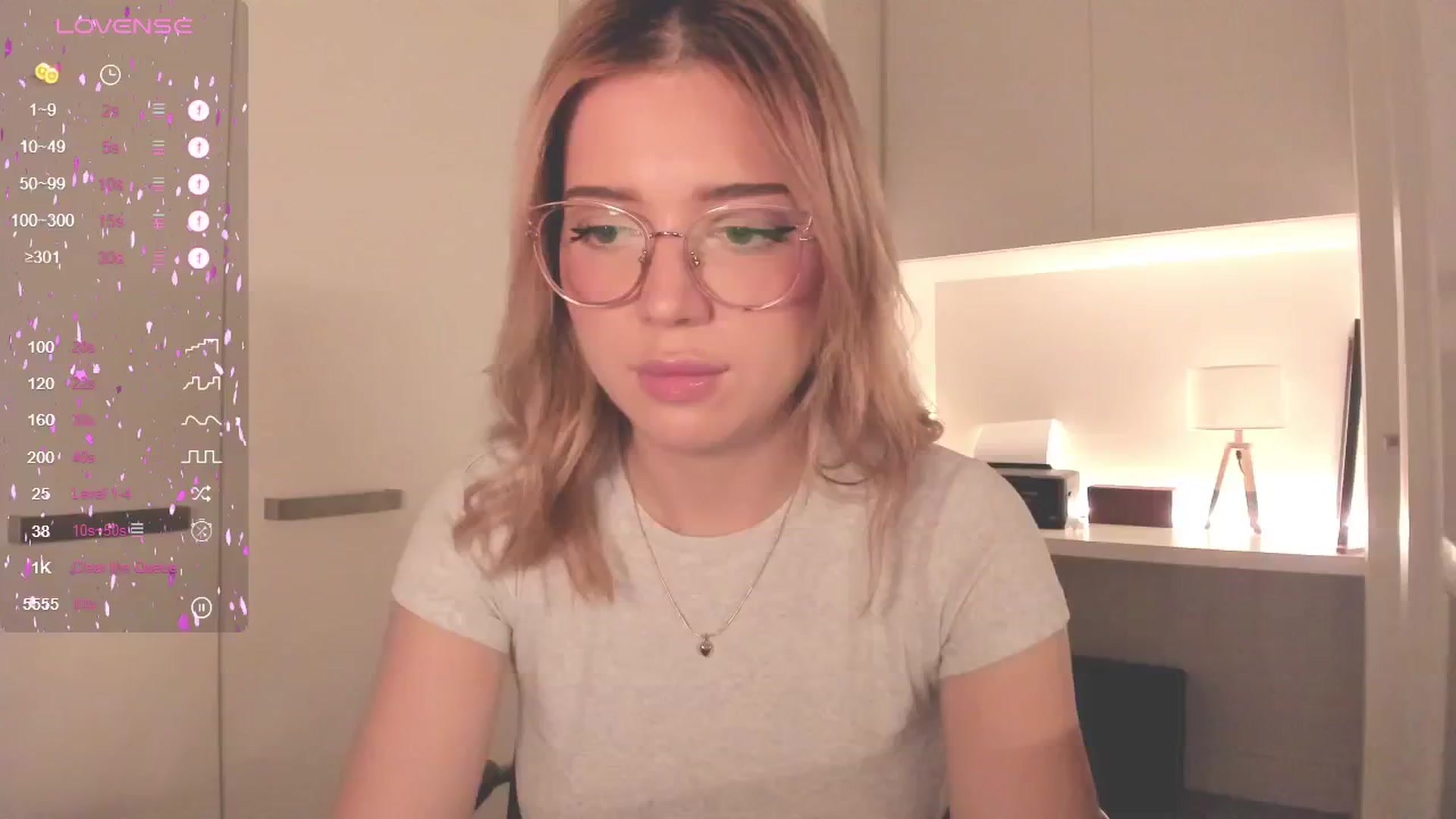 Gallery image thumbnail from cutiee's myfreecams stream on, 04/30/2025, 07:35 image 1 of 20