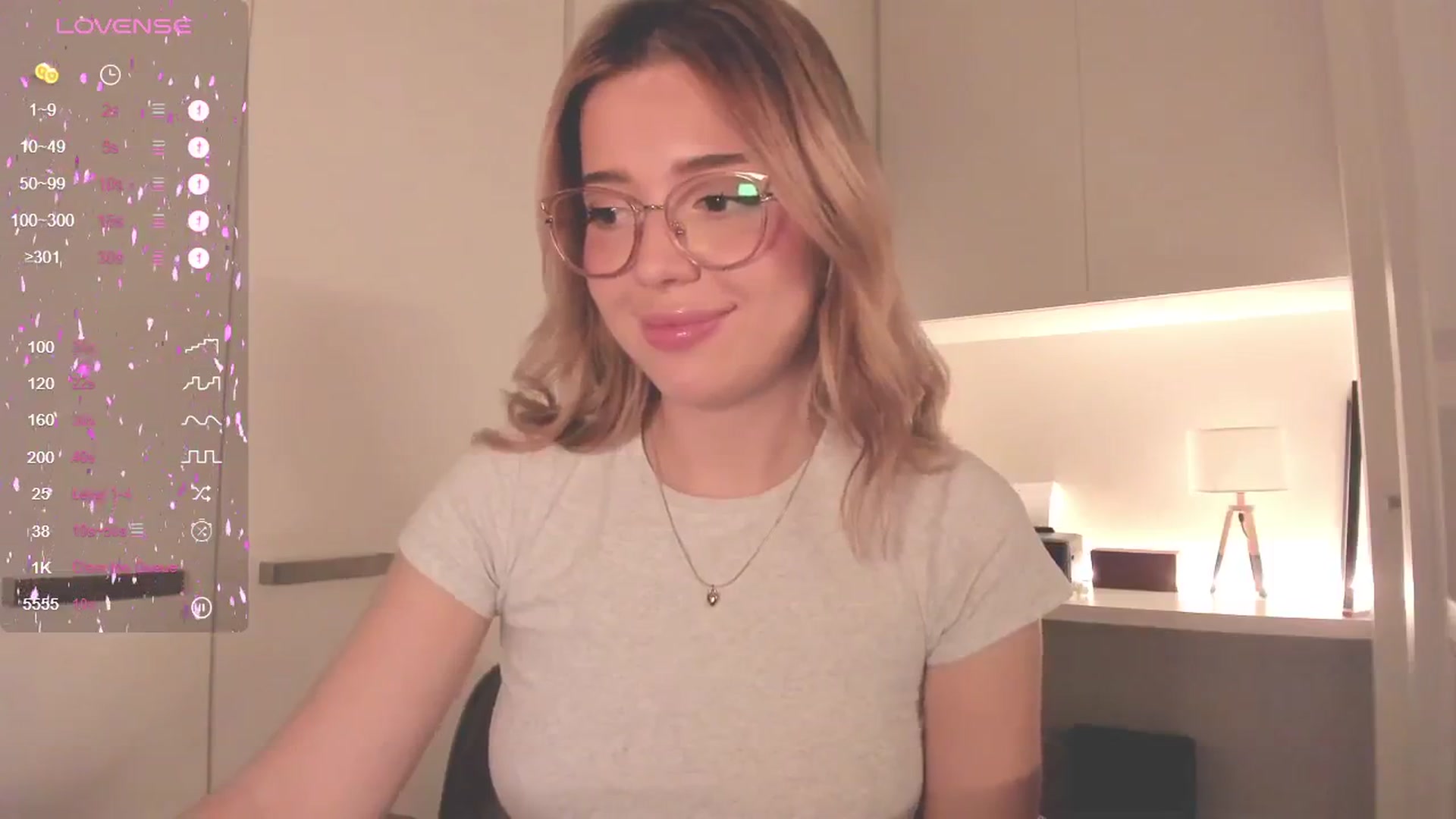 Gallery image thumbnail from cutiee's myfreecams stream on, 04/30/2025, 07:35 image 8 of 20