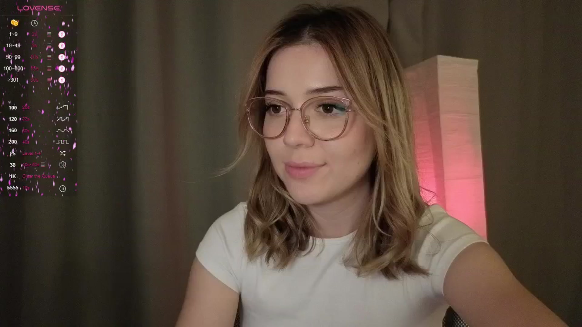 Gallery image thumbnail from cutiee's myfreecams stream on, 05/18/2025, 18:38 image 3 of 20