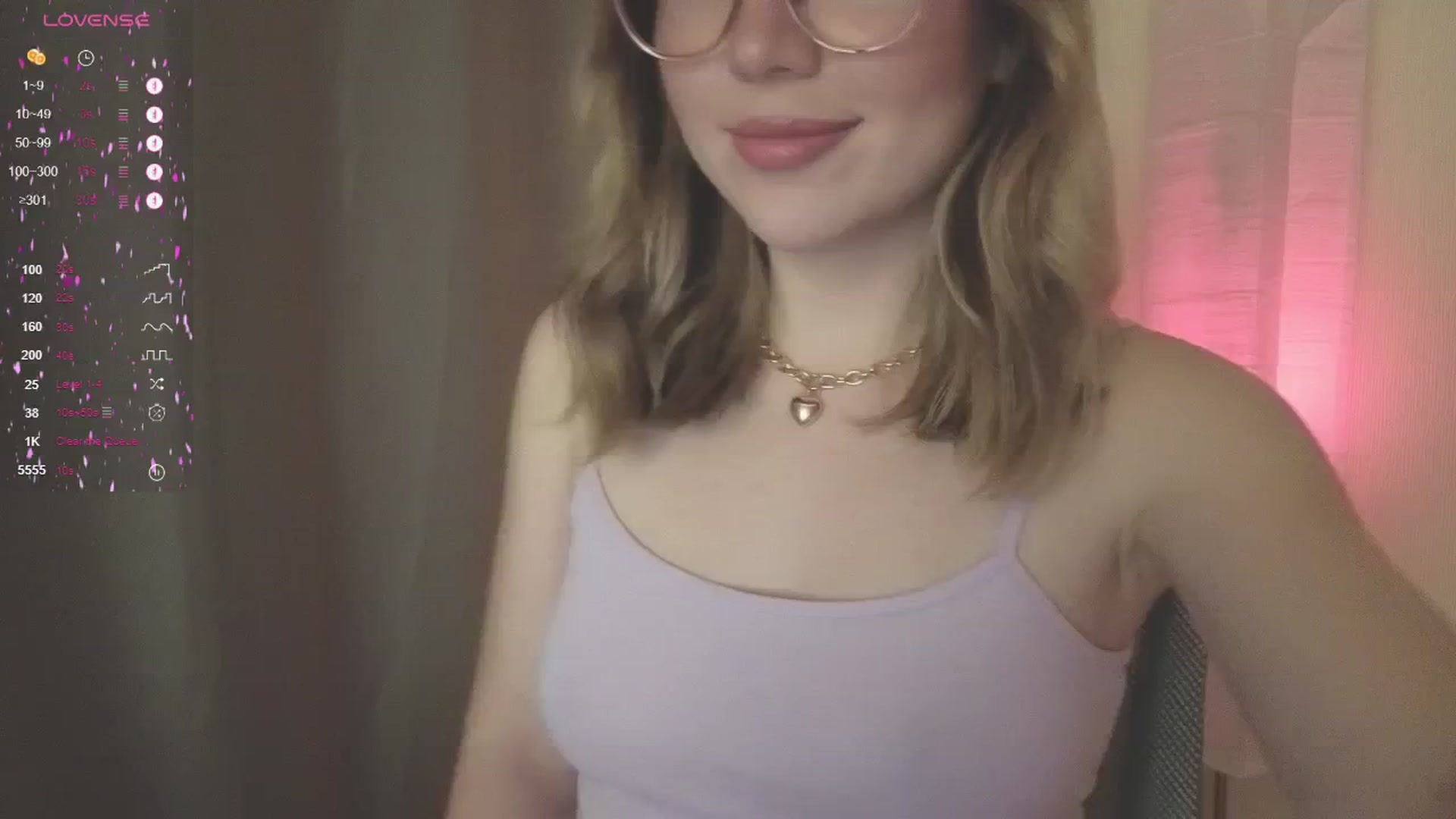 Gallery image thumbnail from cutiee's myfreecams stream on, 05/19/2025, 18:02 image 17 of 20