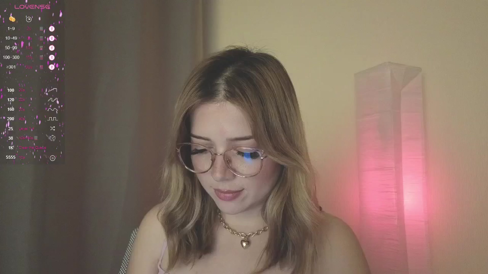 Gallery image thumbnail from cutiee's myfreecams stream on, 05/19/2025, 18:28 image 9 of 20