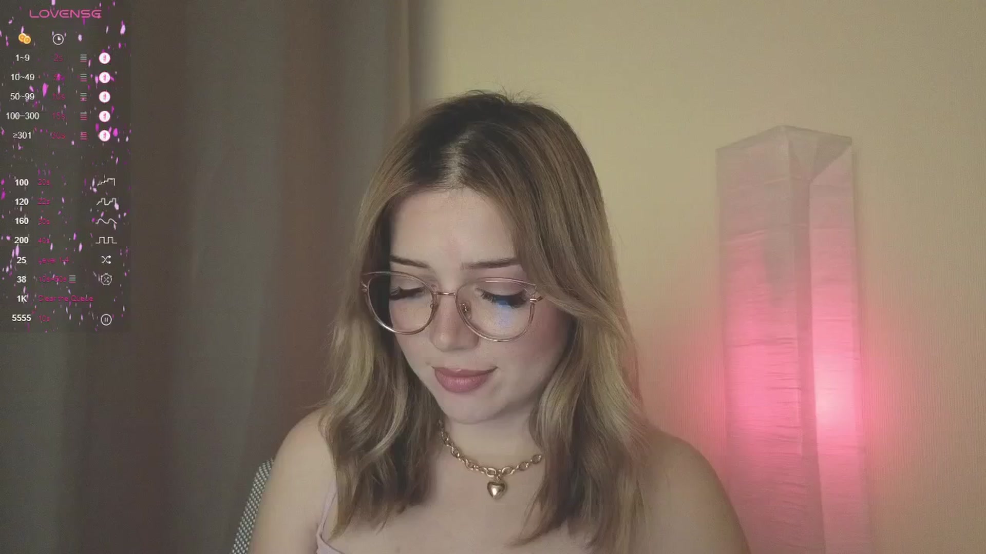 Gallery image thumbnail from cutiee's myfreecams stream on, 05/19/2025, 18:28 image 6 of 20