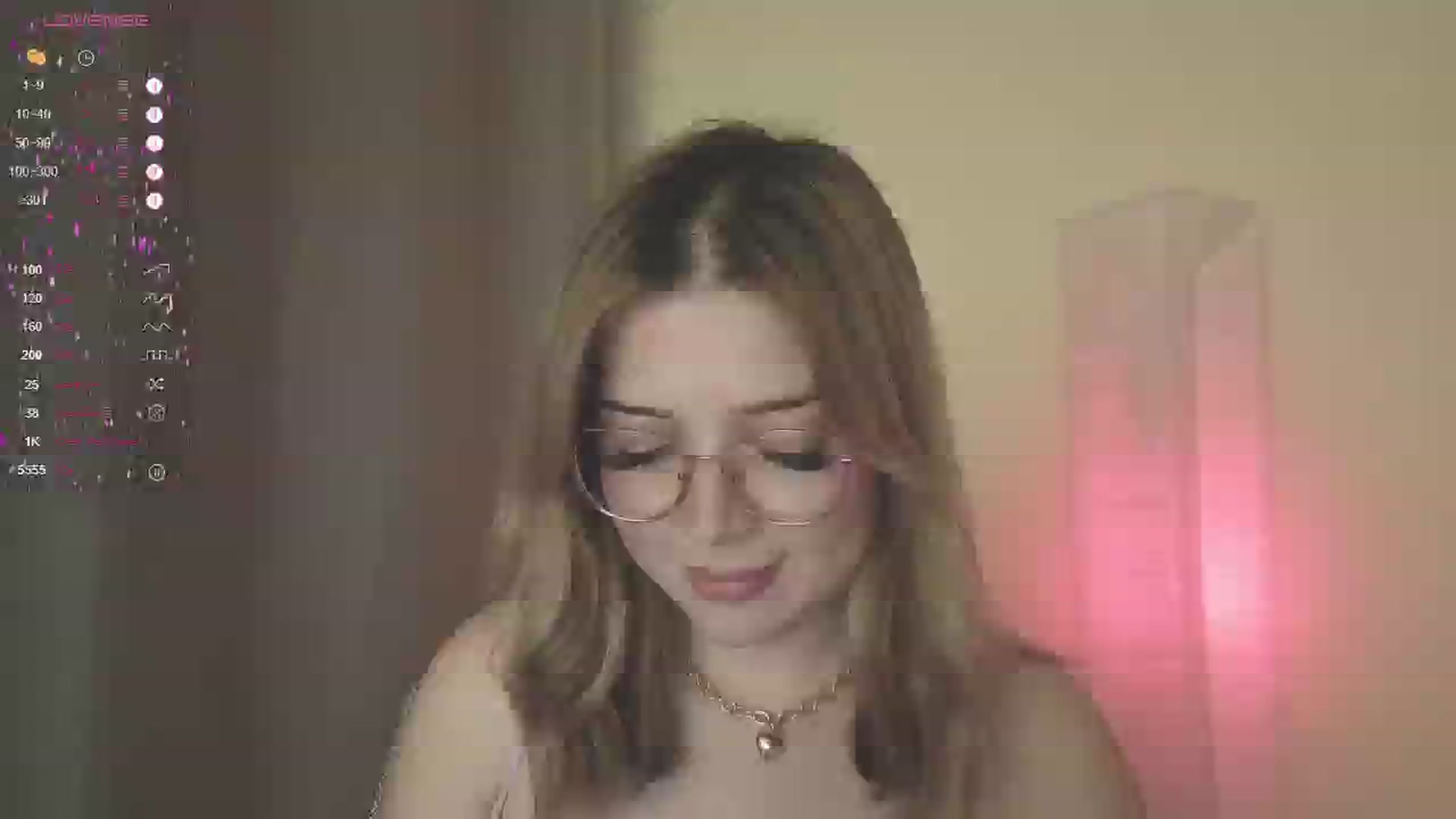 Gallery image thumbnail from cutiee's myfreecams stream on, 05/19/2025, 18:28 image 20 of 20