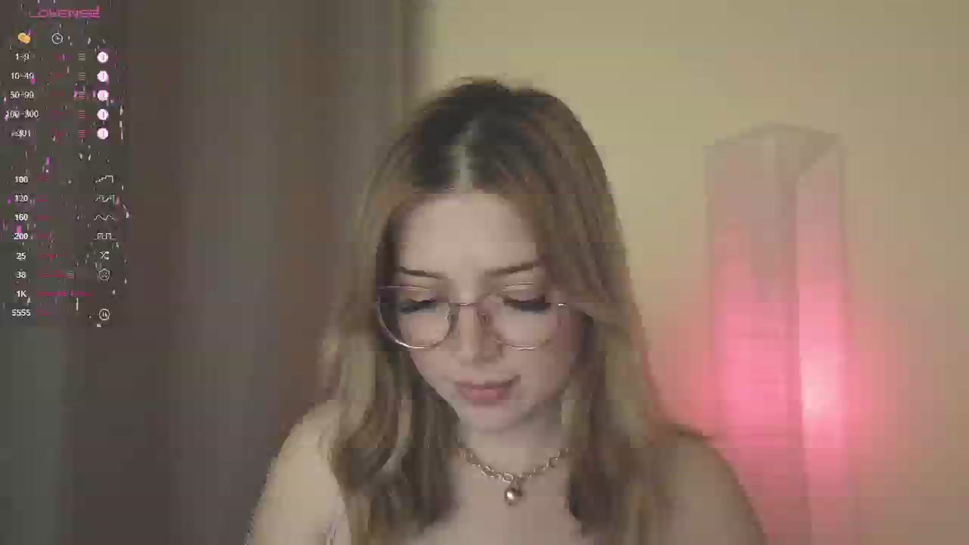 Gallery image thumbnail from cutiee's myfreecams stream on, 05/19/2025, 18:28 image 19 of 20