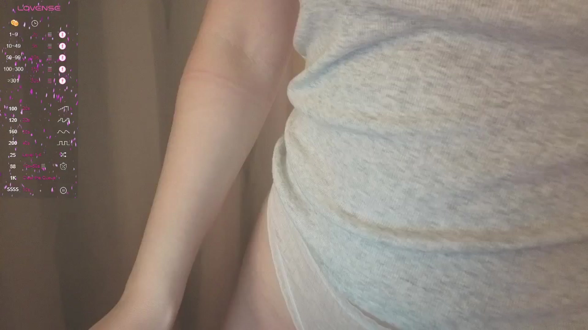 Gallery image thumbnail from cutiee's myfreecams stream on, 05/20/2025, 20:42 image 3 of 20