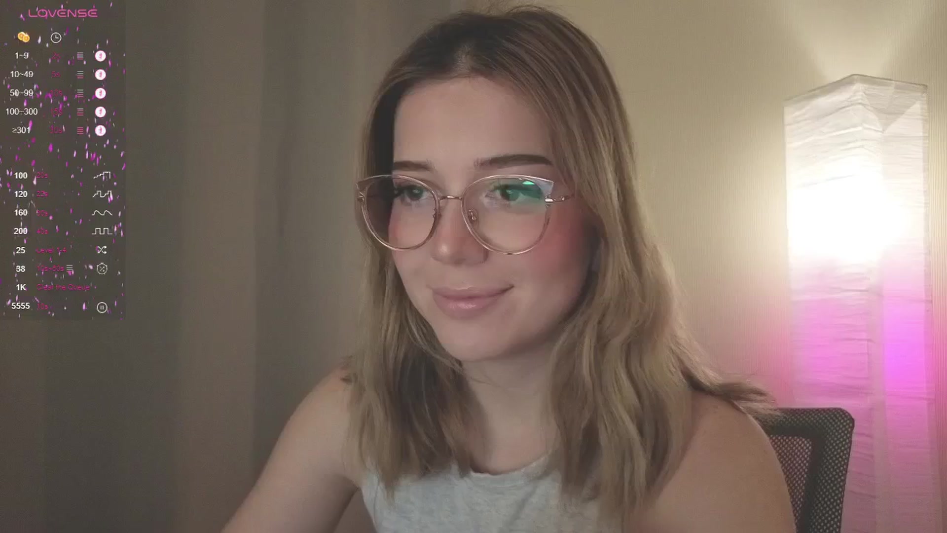 Gallery image thumbnail from cutiee's myfreecams stream on, 05/20/2025, 20:42 image 5 of 20