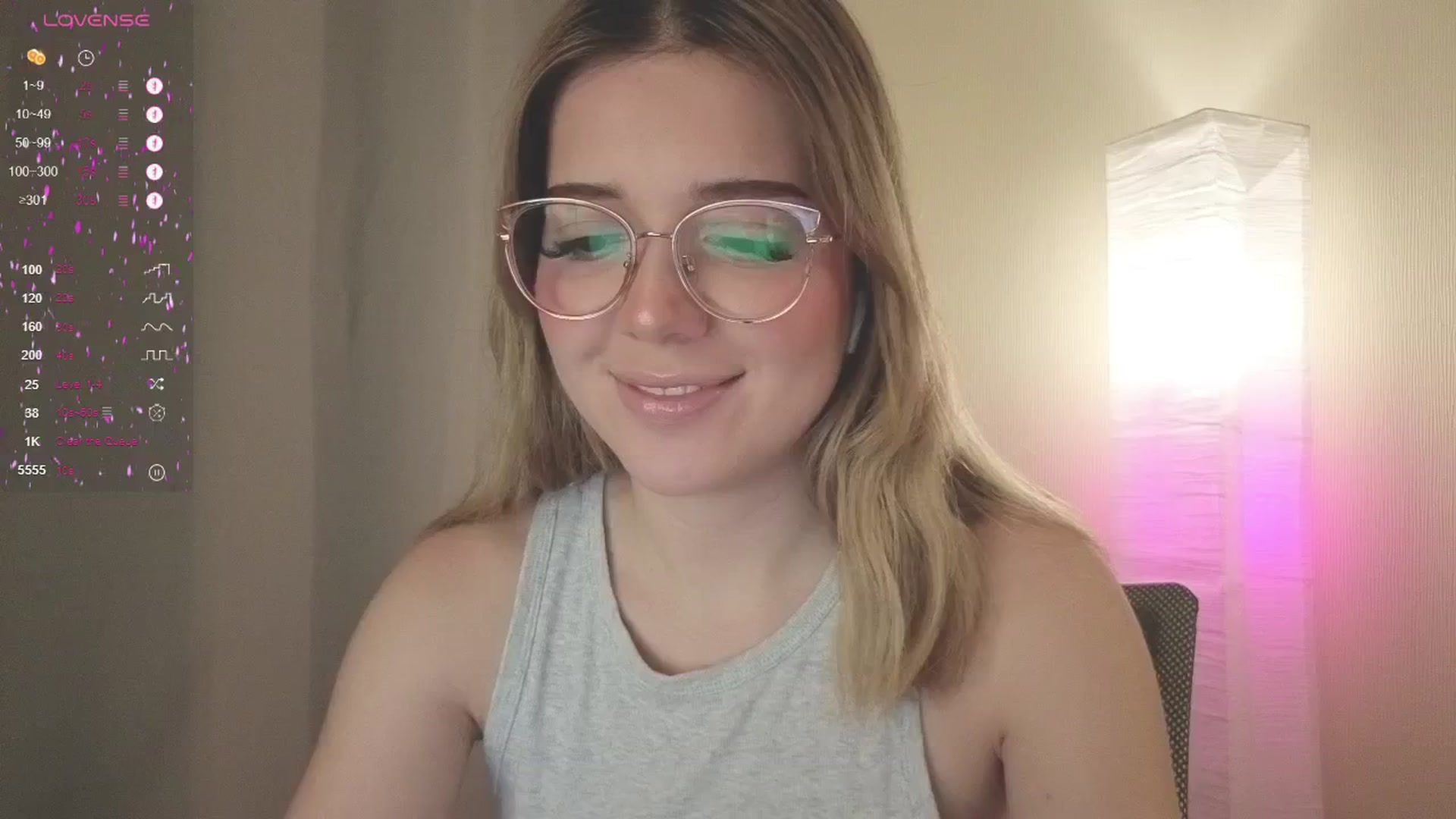 Gallery image thumbnail from cutiee's myfreecams stream on, 05/20/2025, 20:42 image 1 of 20