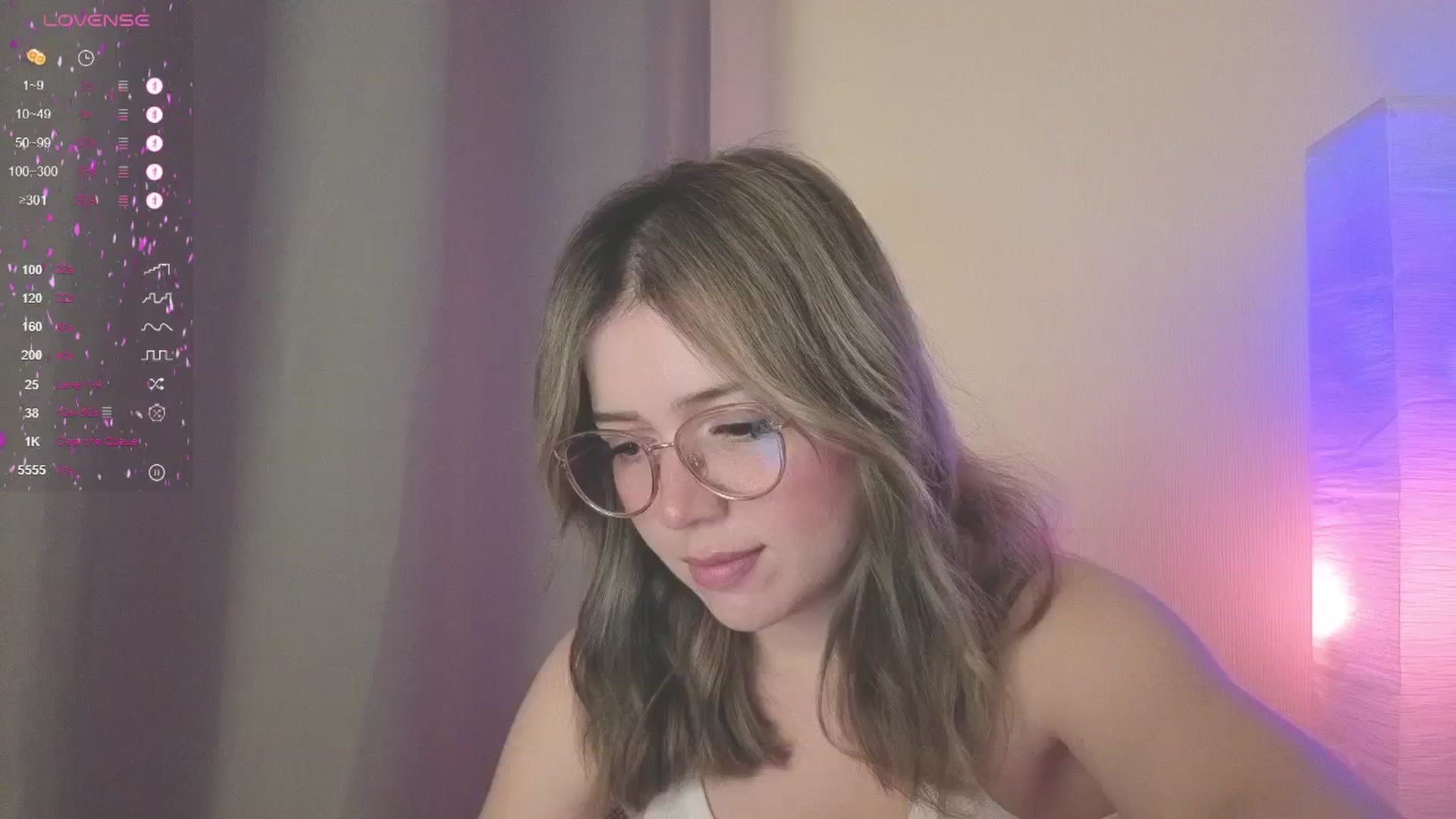 Gallery image thumbnail from cutiee's myfreecams stream on, 05/24/2025, 19:49 image 11 of 20