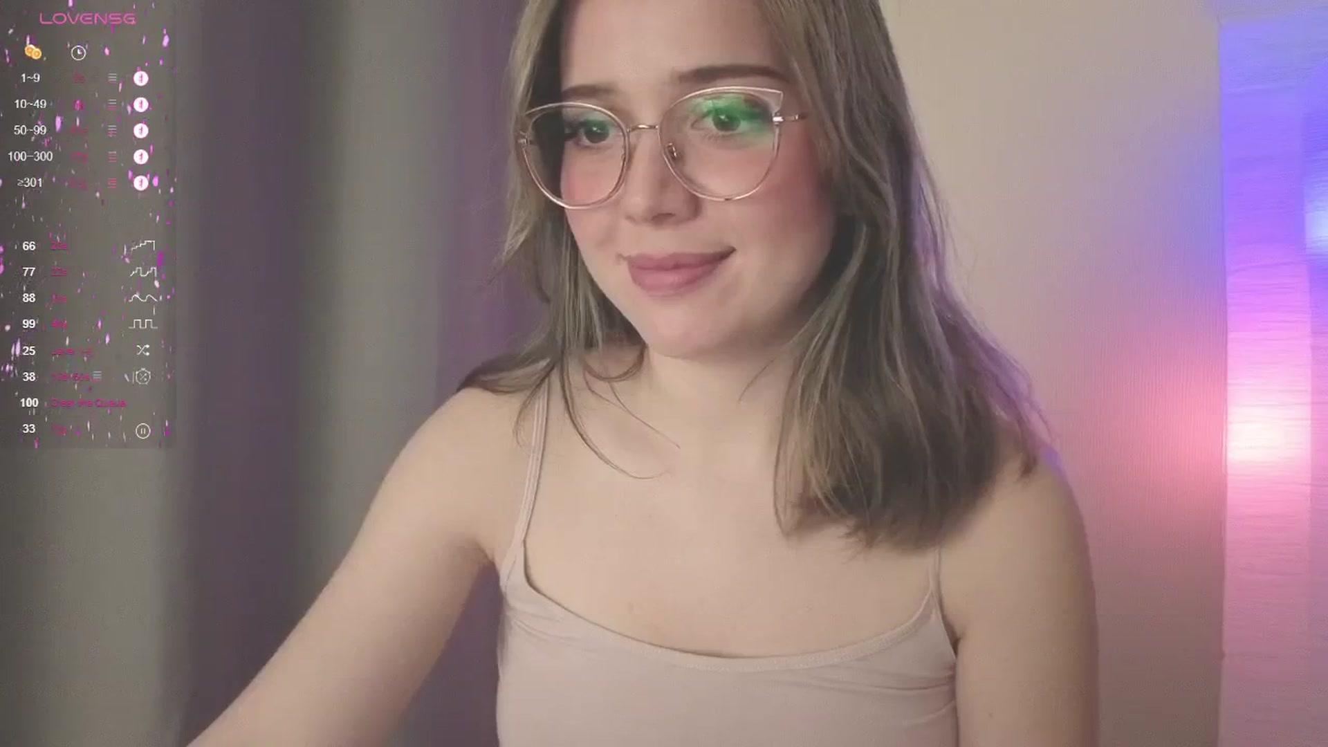 Gallery image thumbnail from cutiee's myfreecams stream on, 05/25/2025, 12:26 image 19 of 20