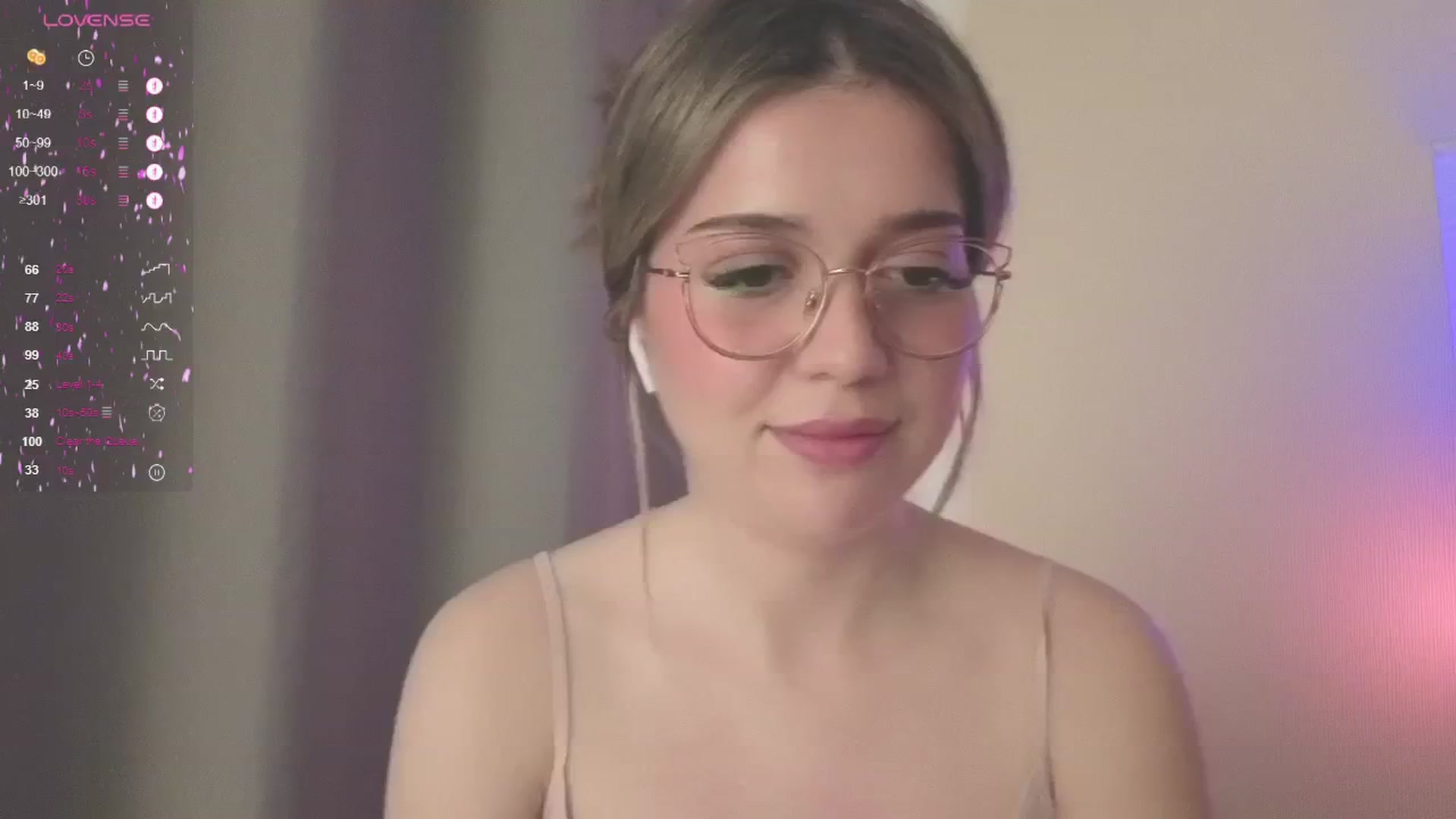 Gallery image thumbnail from cutiee's myfreecams stream on, 05/25/2025, 13:58 image 8 of 20